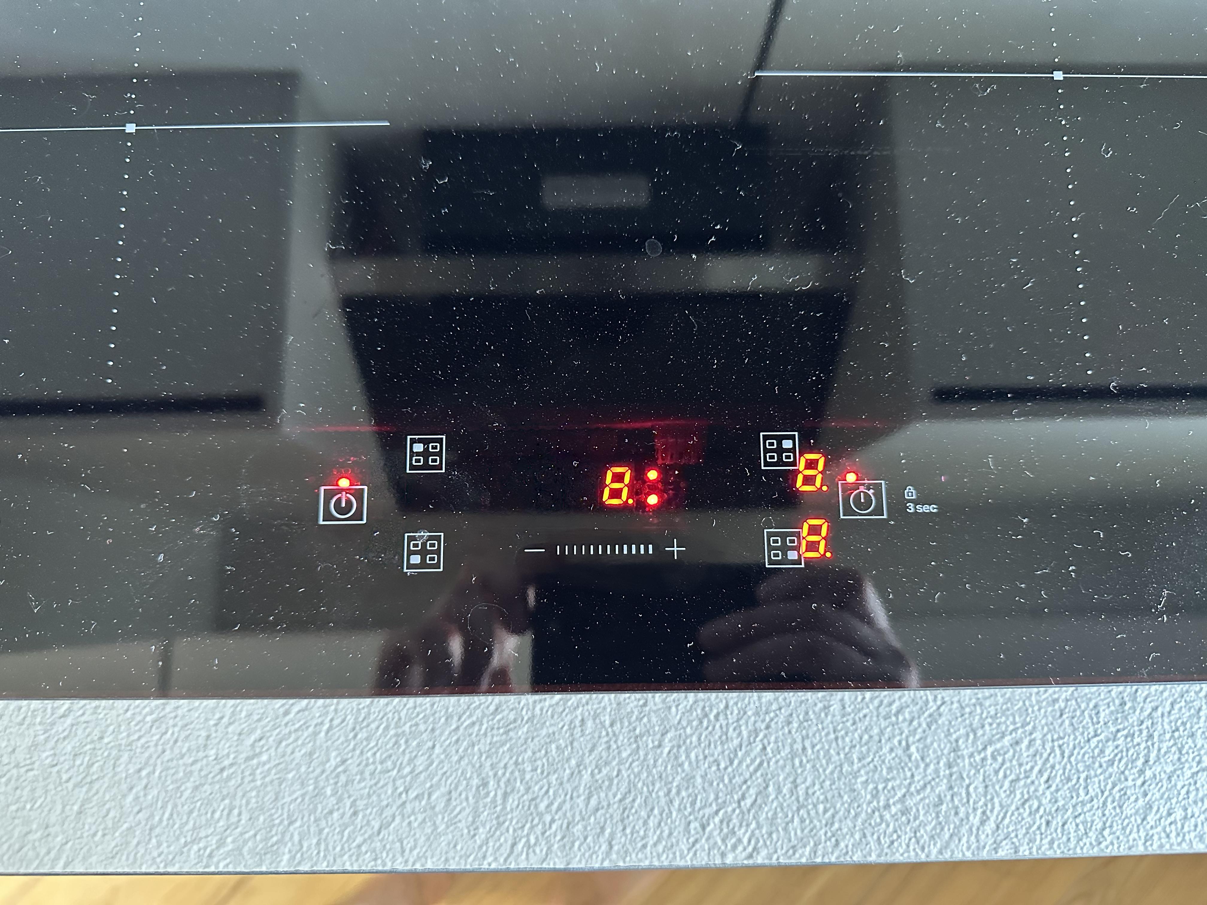 Варильна поверхня індукційна Whirlpool WS QS460 NE у реальних умовах використання від користувача Владислав.