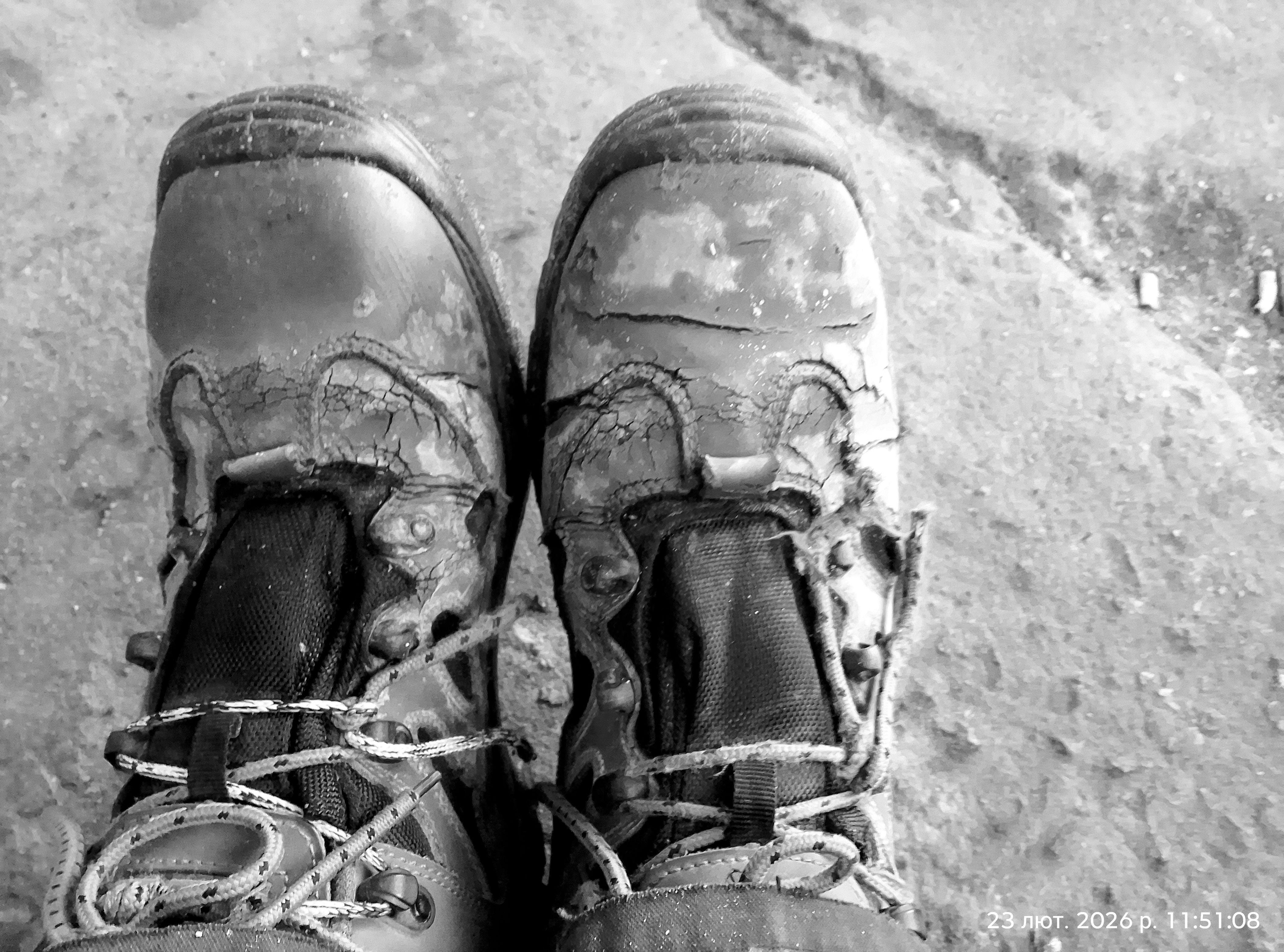 Черевики NEO tools S3 SRC р.41 82-167 чорний із сірим у реальних умовах використання від покупця Игорь.