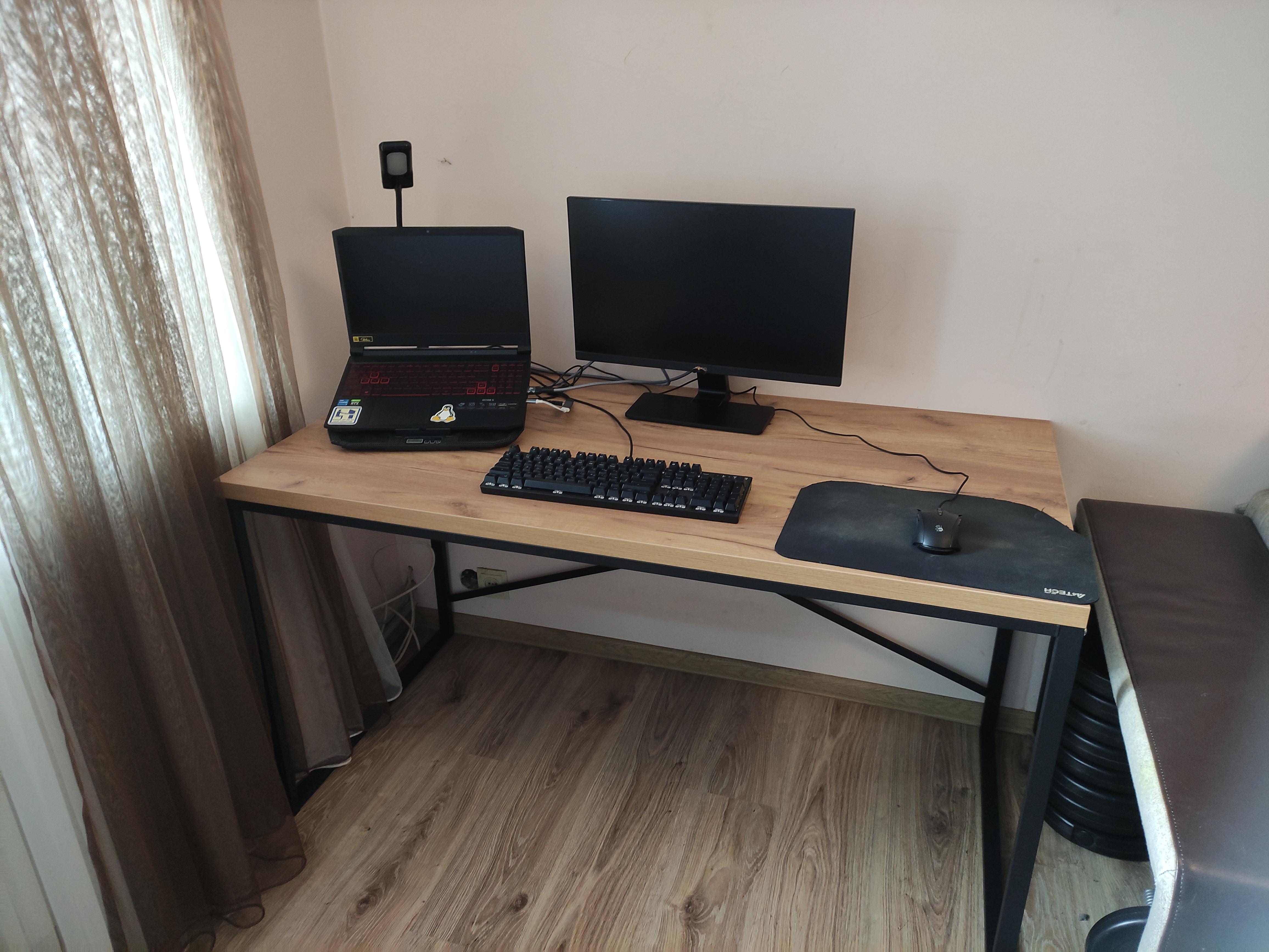 Стіл письмовий лофт Серія 02 1400х700х32 мм Чорний (23493226) у реальних умовах використання від покупця Андрій.