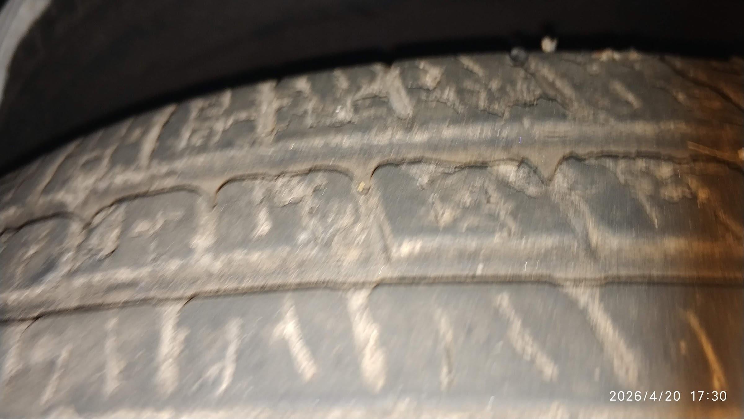 Фото: Шина Goodyear EfficientGrip Performance ROF 205/60 R16 92 V лето, отправлено покупателем Сергей Шина Goodyear EfficientGrip Performance ROF 205/60 R16 92 V лето в реальных условиях использования от покупателя Сергей.