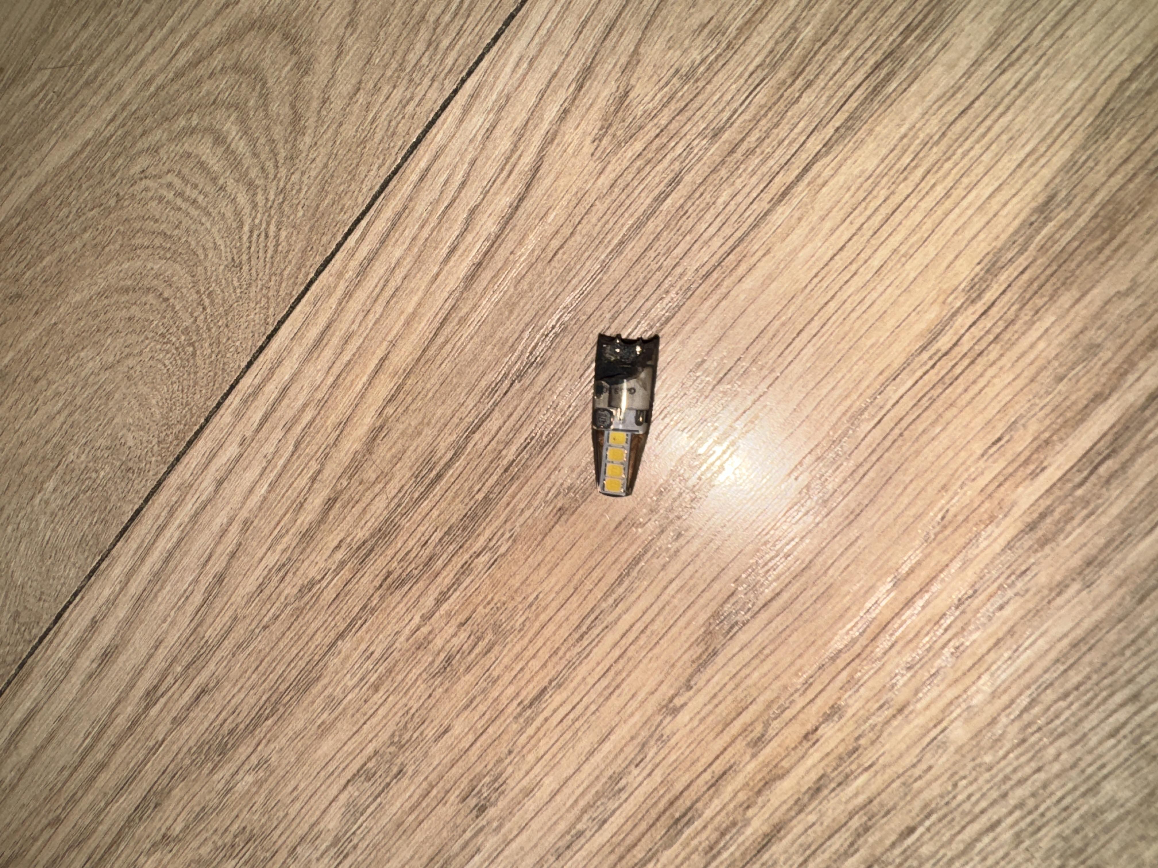 Лампа светодиодная Luxel G4 12 V 3,5 W 6500 K (G4-3,5C-12) в реальных условиях использования от покупателя Катерина.