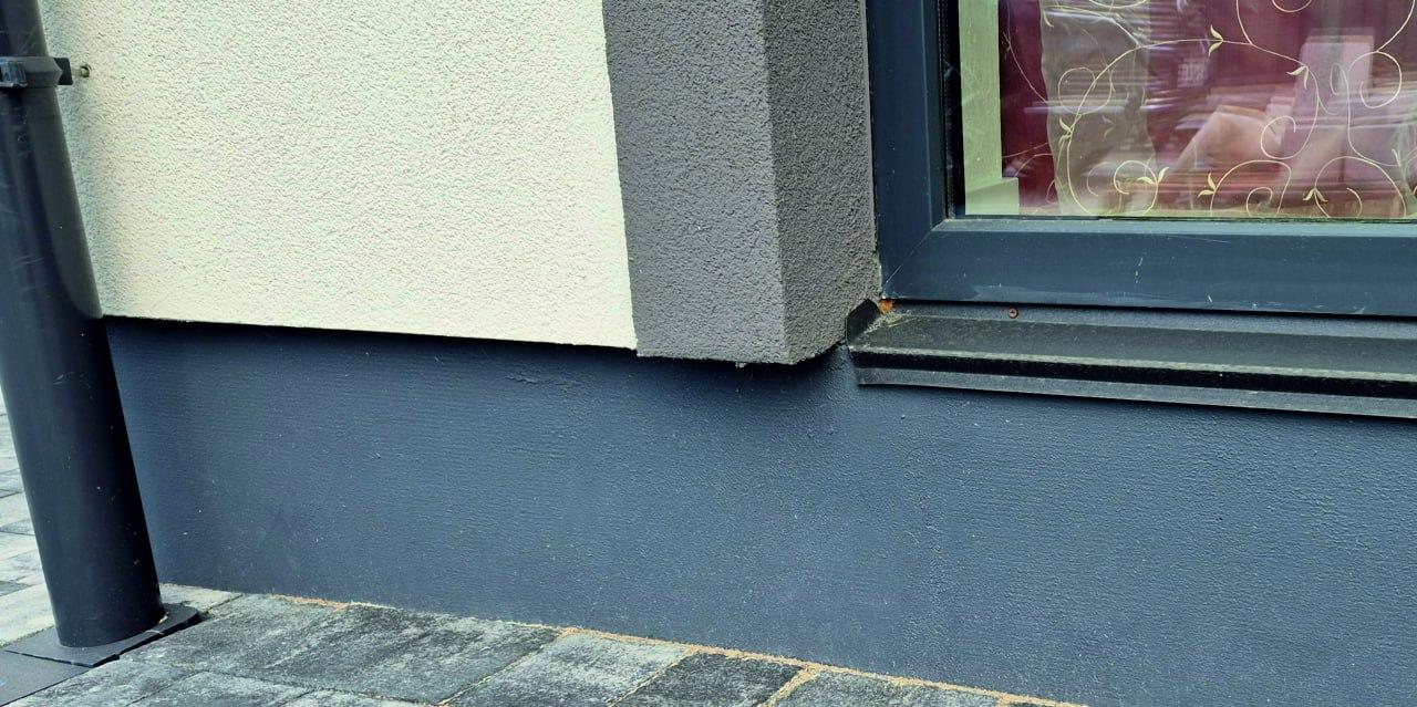 Краска универсальная резиновая Kompozit UNIFLEX мат Графит RAL7024 0,9 кг в реальных условиях использования от пользователя Михайло.