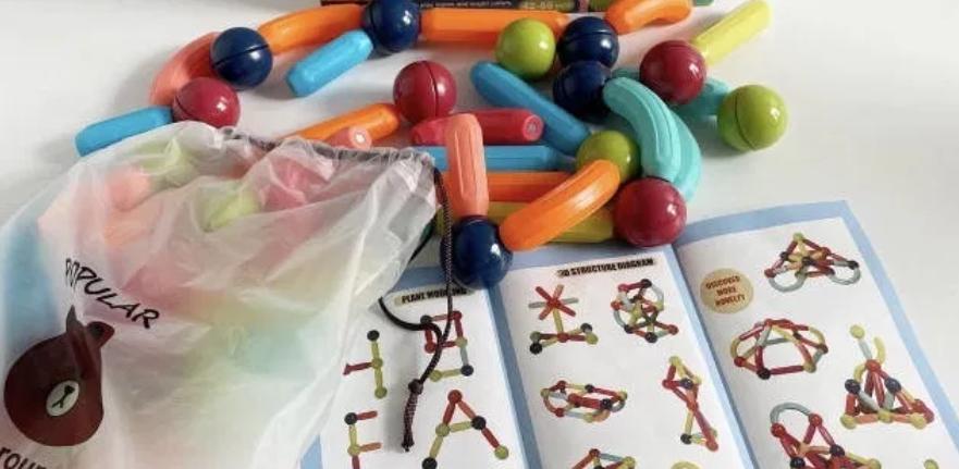 Конструктор 3D Magnetic Sticks детский магнитный из 42 цветных деталей (11187530) в реальных условиях использования от покупателя Жернова Ганна.