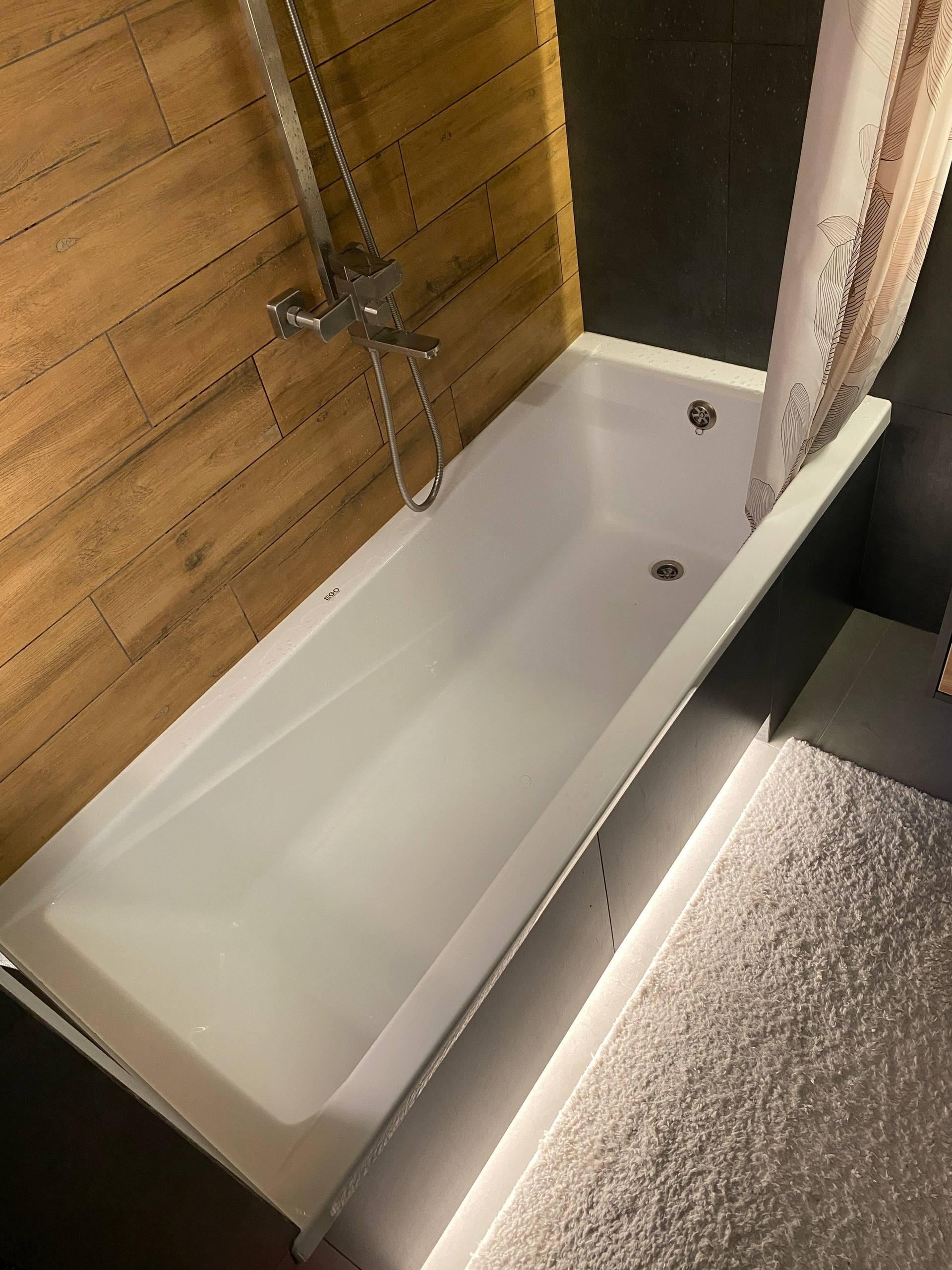 Ванна EGO 170х70 см Smart у реальних умовах використання від покупця Дмитро.