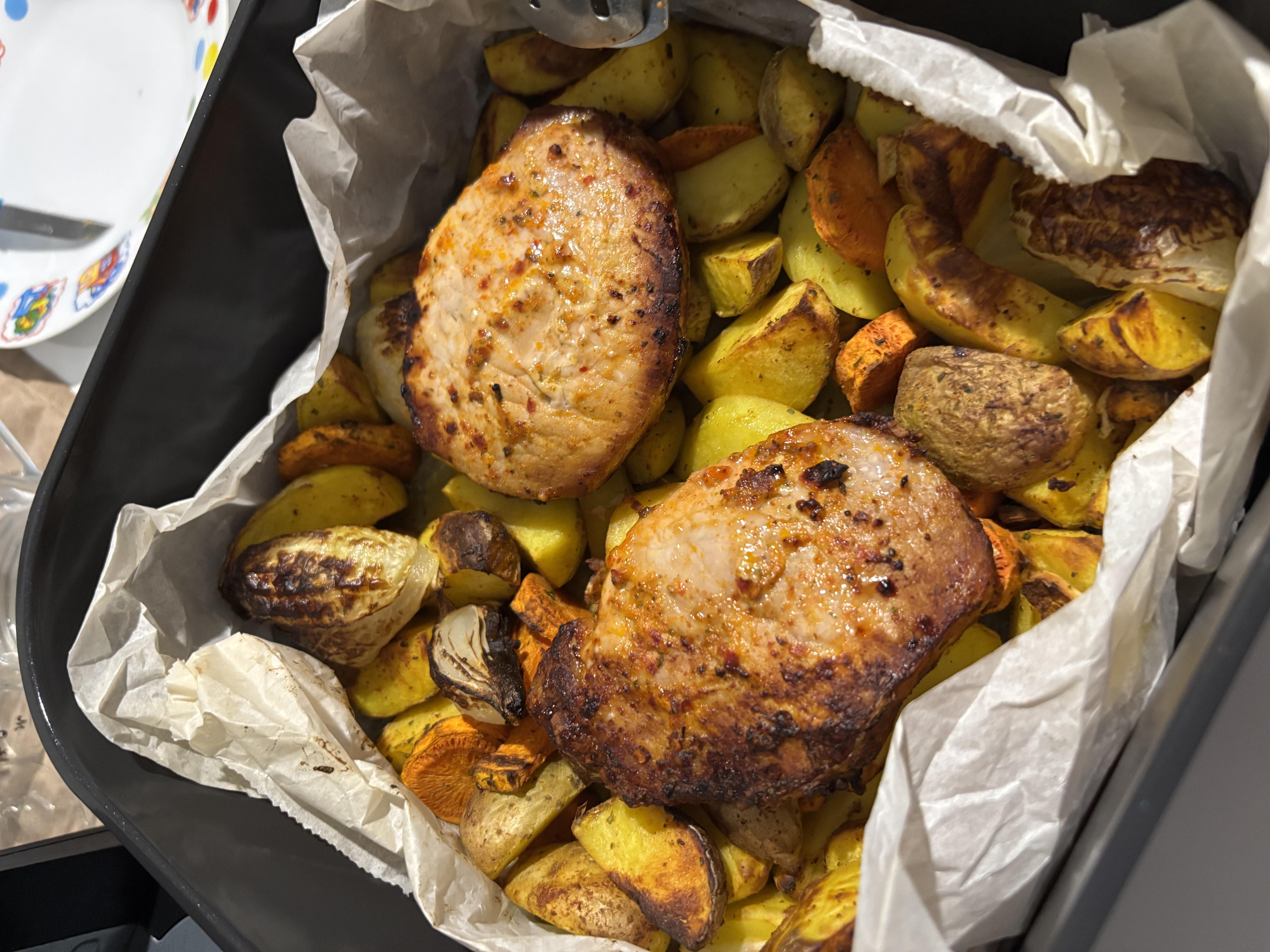 Мультипечь NINJA Air Fryer PRO AF140EU в реальных условиях использования от пользователя Ірина.