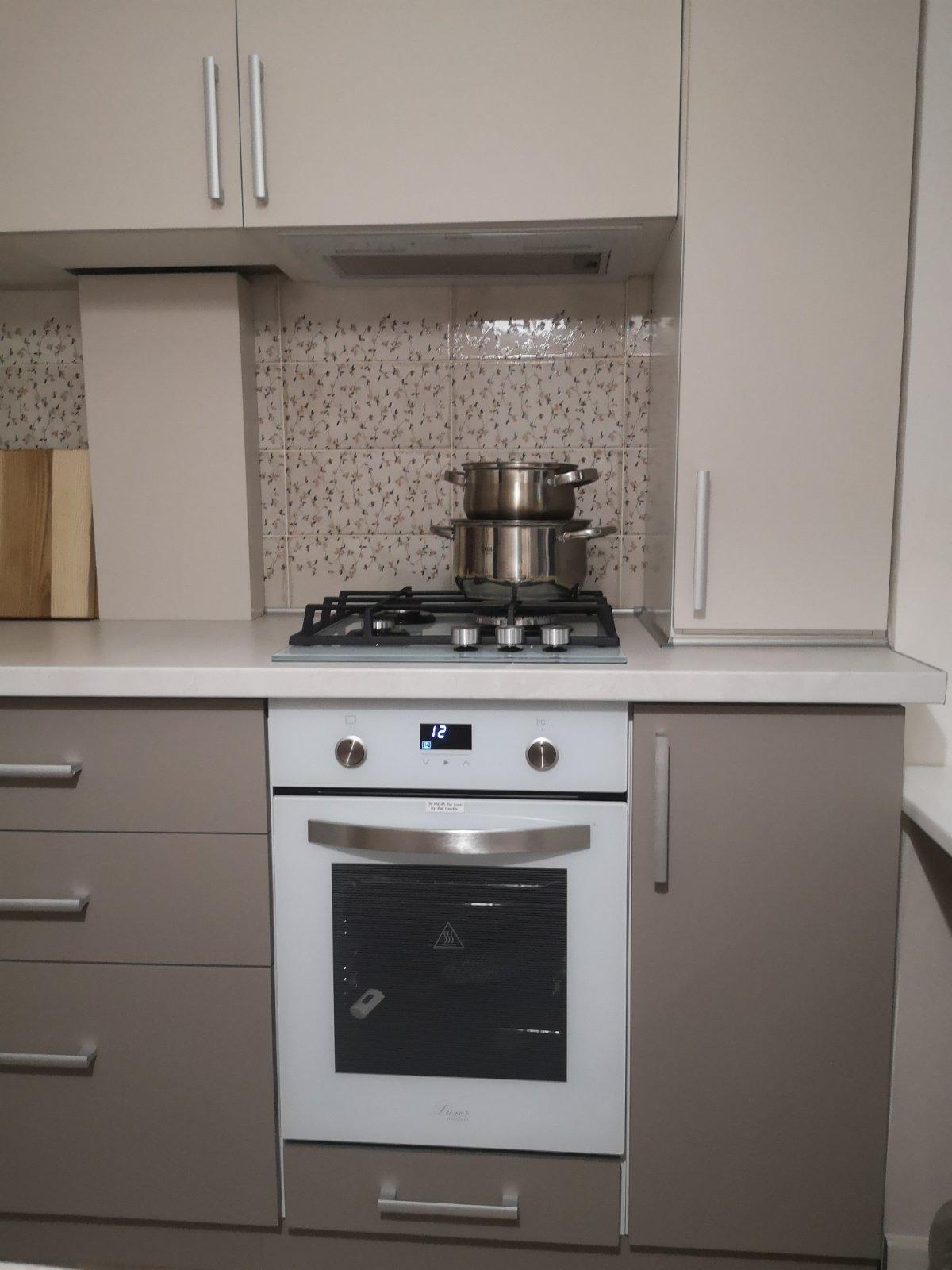 Фото: Духовой шкаф электрический Luxor HB 4510 WH Blütenweiß 9 программ (4545), отправлено пользователем Уляна Ковтова Духовой шкаф электрический Luxor HB 4510 WH Blütenweiß 9 программ (4545) в реальных условиях использования от пользователя Уляна Ковтова.