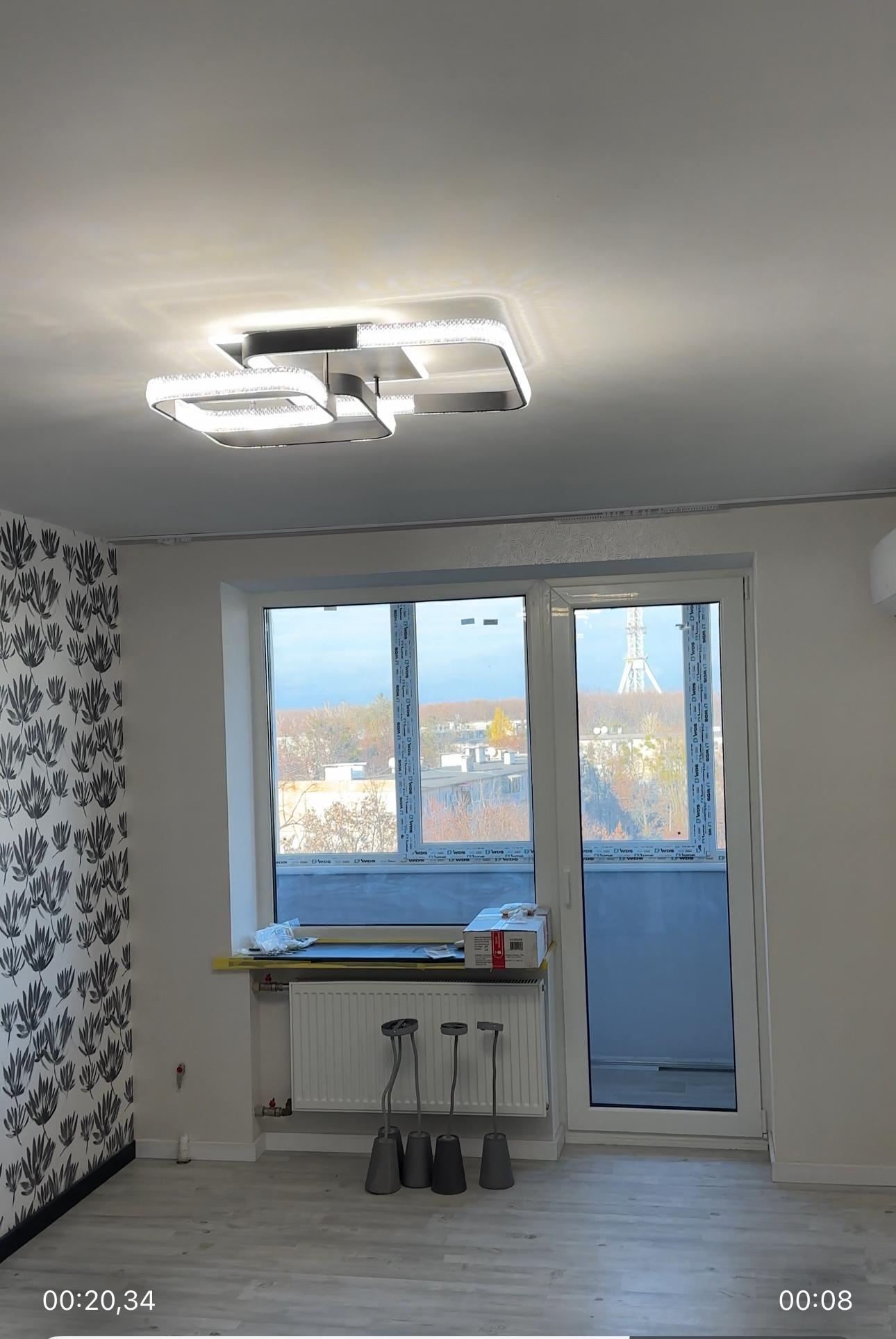 Фото: Люстра світлодіодна Luminaria 130 Вт LED-модуль чорний AKRILIKA SQUARE 130W 4S BLACK, надіслане користувачем Карина Люстра світлодіодна Luminaria 130 Вт LED-модуль чорний AKRILIKA SQUARE 130W 4S BLACK у реальних умовах використання від користувача Карина.