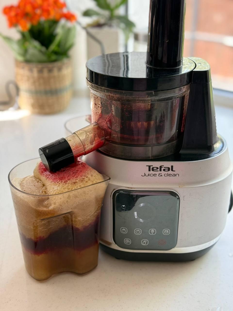 Соковыжималка Tefal JUICE & CLEAN ZC420E38 в реальных условиях использования от пользователя Роксолана.