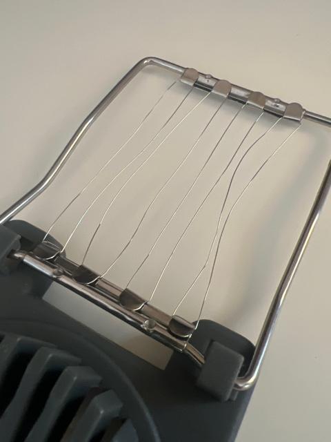 Яйцерезка Kohen KN94017 в реальных условиях использования от пользователя Павло.