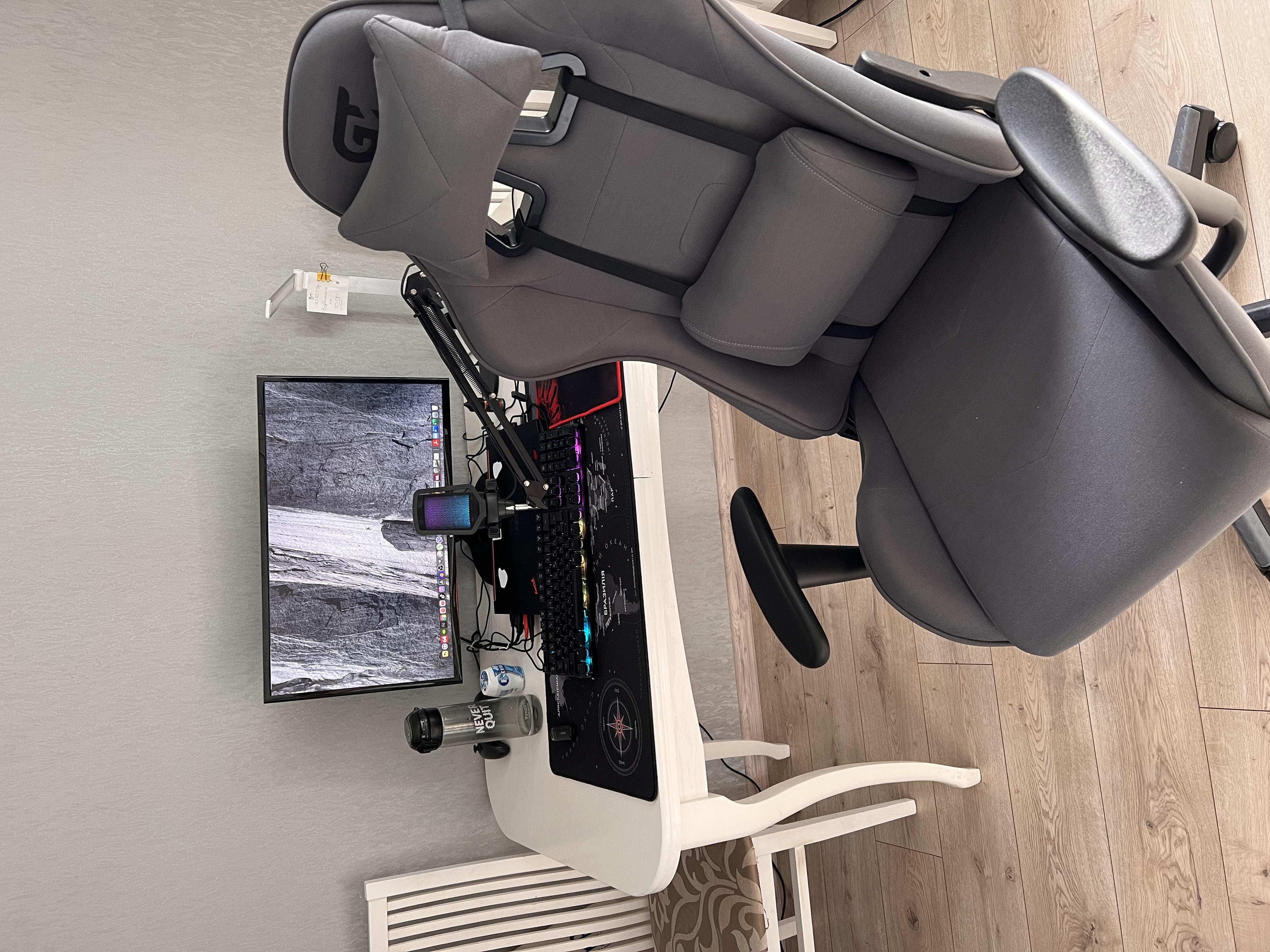 Кресло GT Racer X-2316 черный в реальных условиях использования от покупателя Drozd.