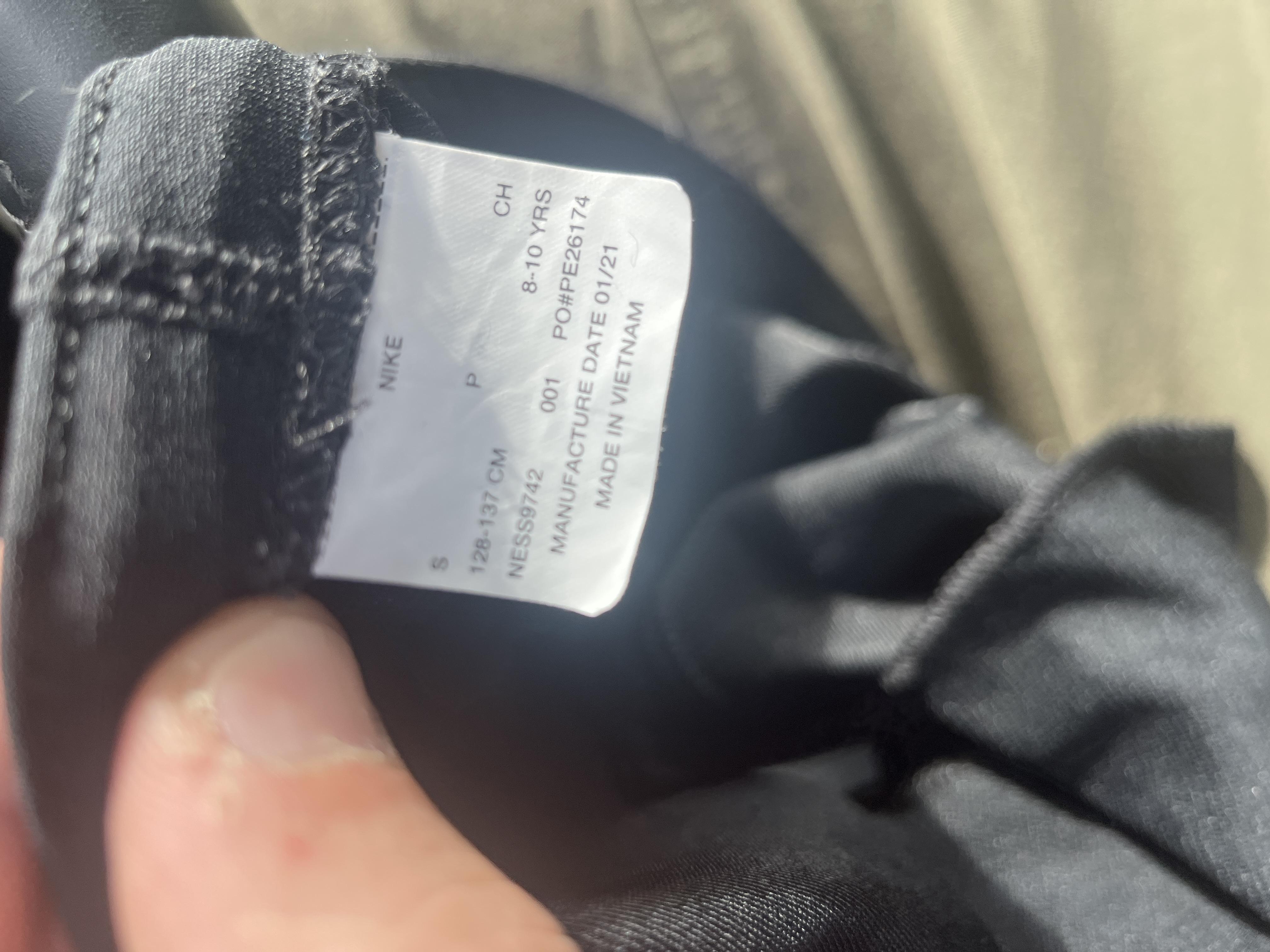 Плавки Nike черный NESS9742-001 в реальных условиях использования от пользователя Михайло.