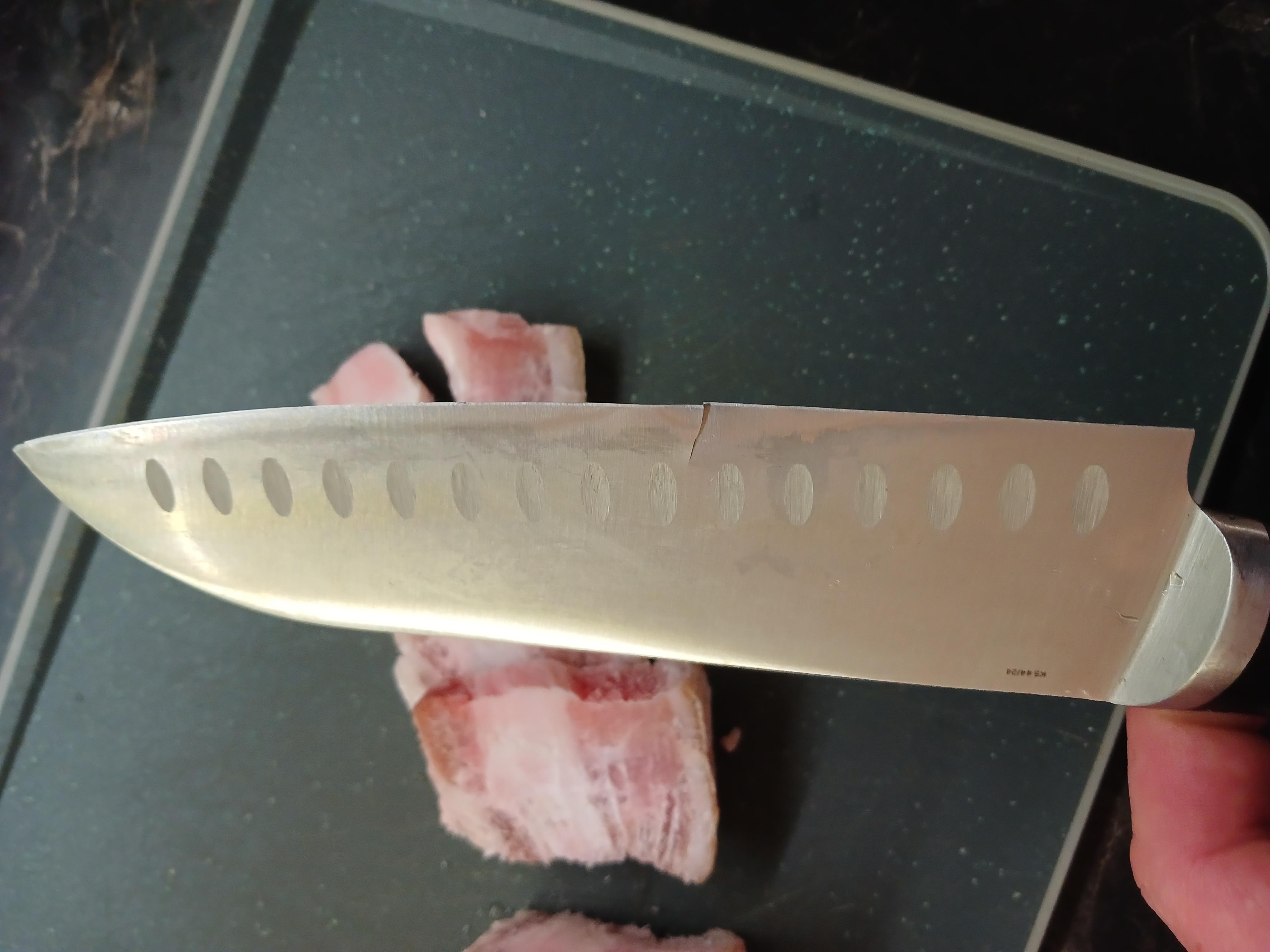 Ніж сантоку Tefal Ice Force 18 см K2320614 у реальних умовах використання від користувача Токовенко.