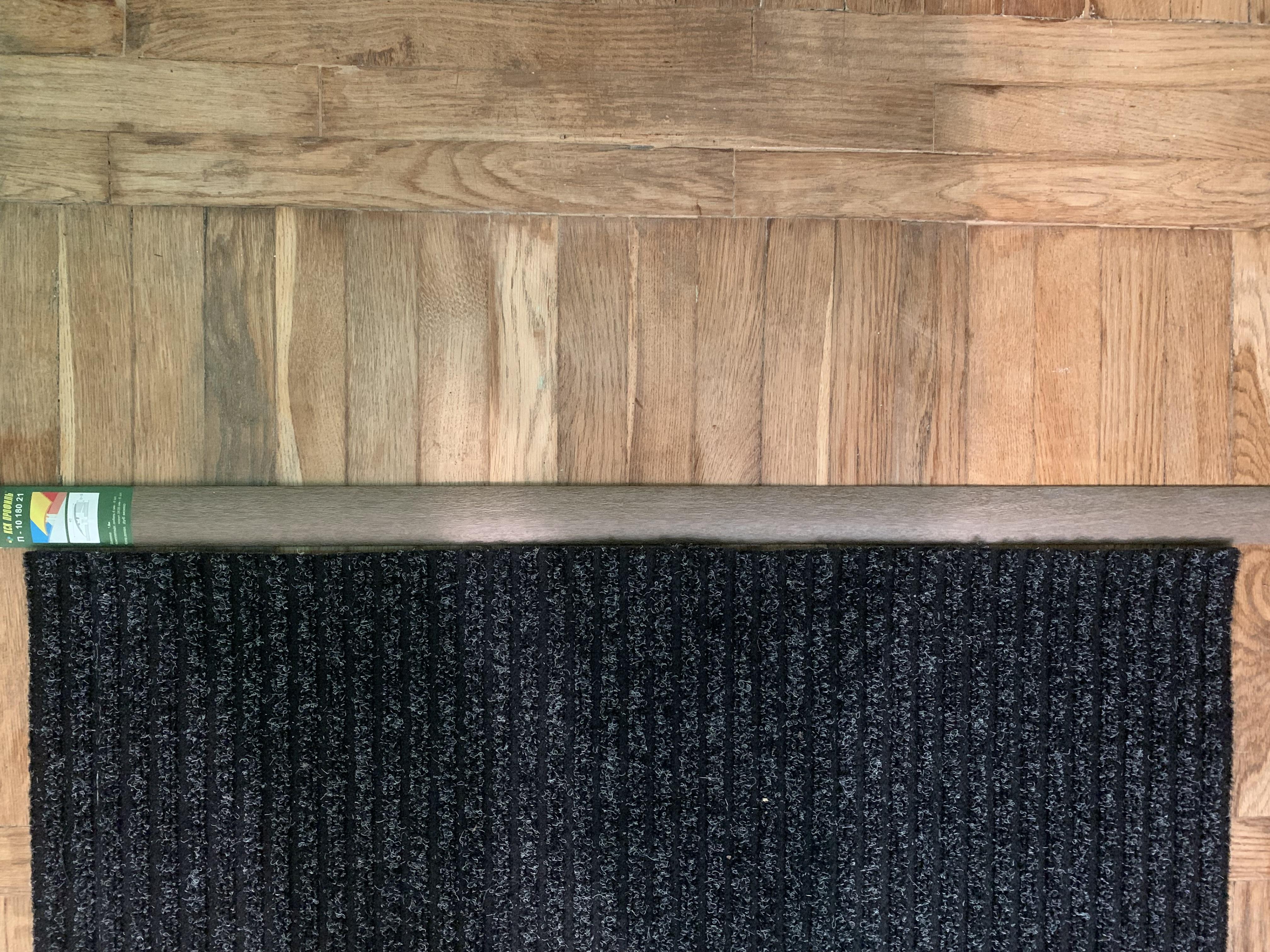 Ковер грязезащитный с ворсом на резиновой основе DAKARIA Vebe Sheffield Run 50 0,8x1,2 м Черный (00-00016897) в реальных условиях использования от покупателя Сергій.