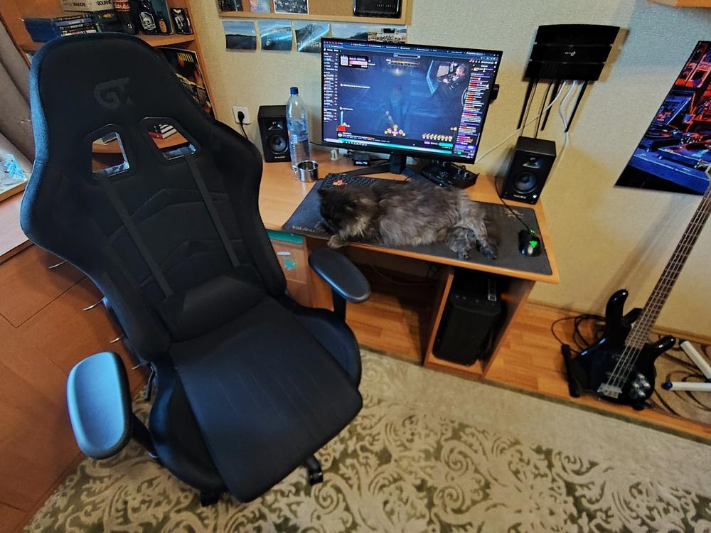 Крісло геймерське GT Racer X-2534-F Fabric Black у реальних умовах використання від користувача Дмитро.