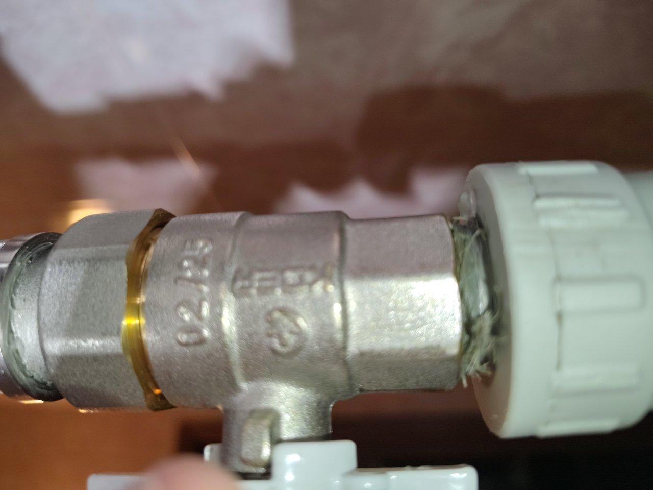 Муфта з різьбою зовнішня KAS зовнішньою d25x3/4” у реальних умовах використання від покупця Костянтин.
