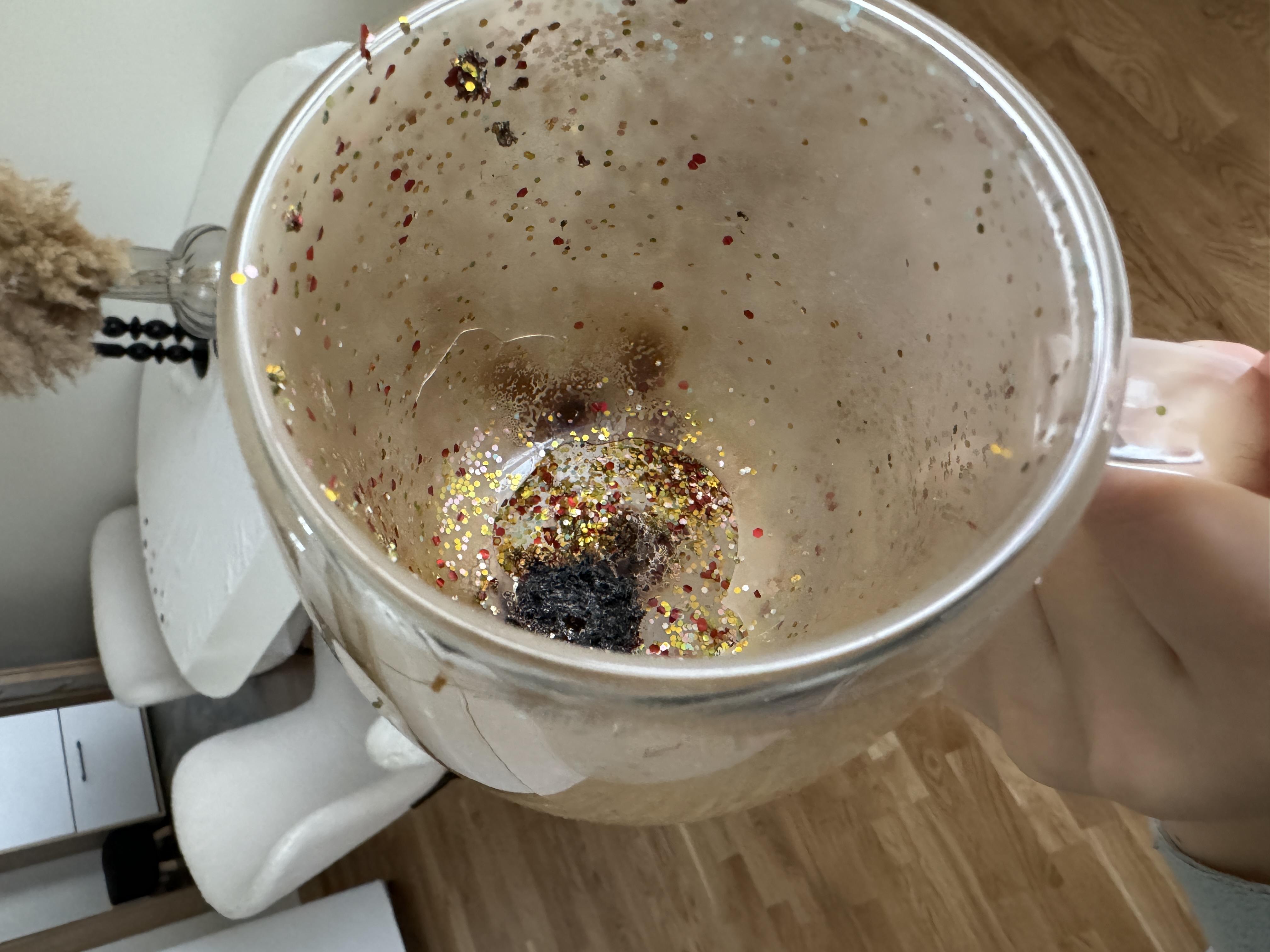 Чашка Fiora Сonfetti 340 мл в реальных условиях использования от пользователя Вікторія.