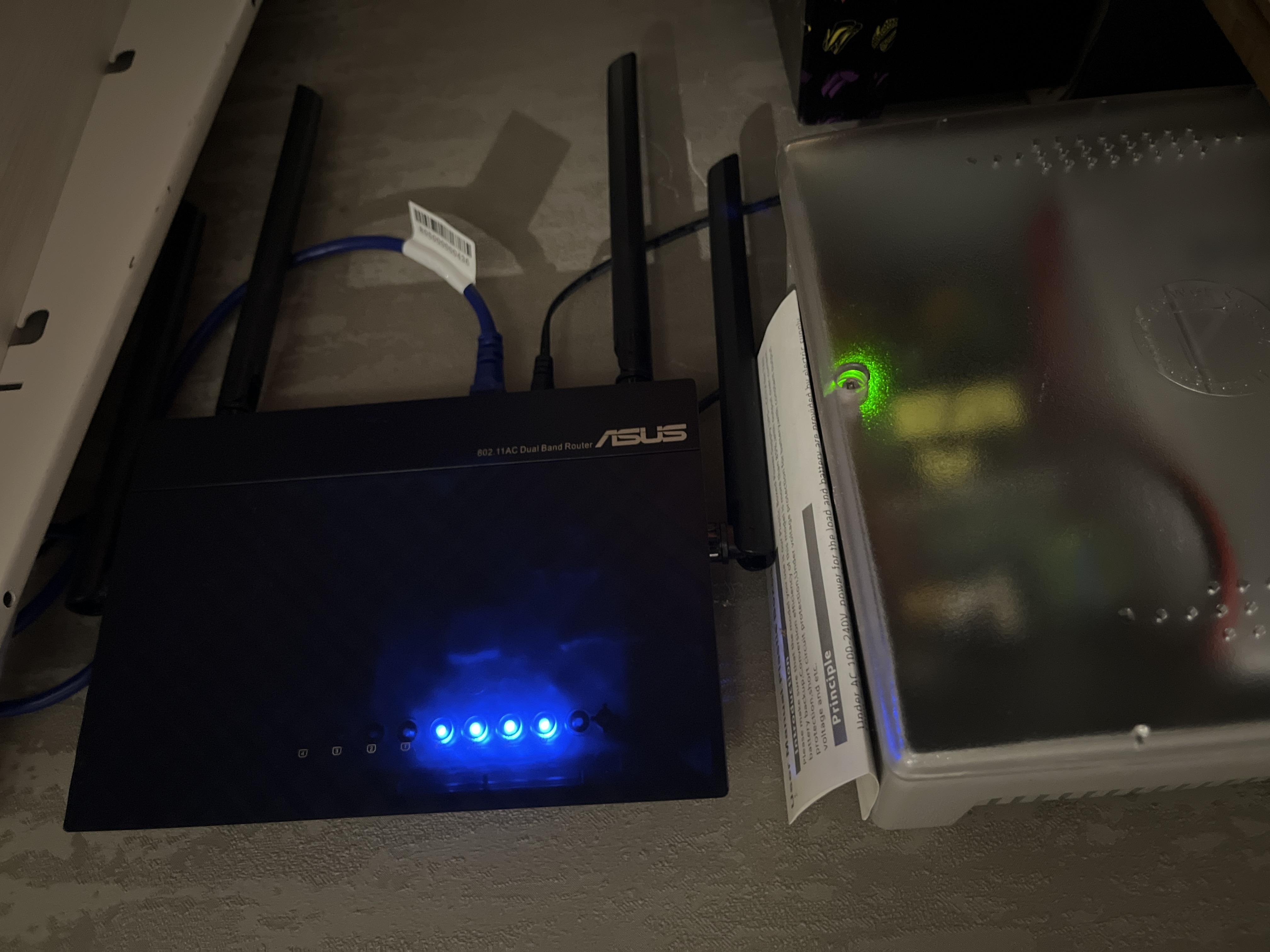 Wi-Fi-роутер Asus RT-AC1200 v2 в реальных условиях использования от покупателя Дмитро.