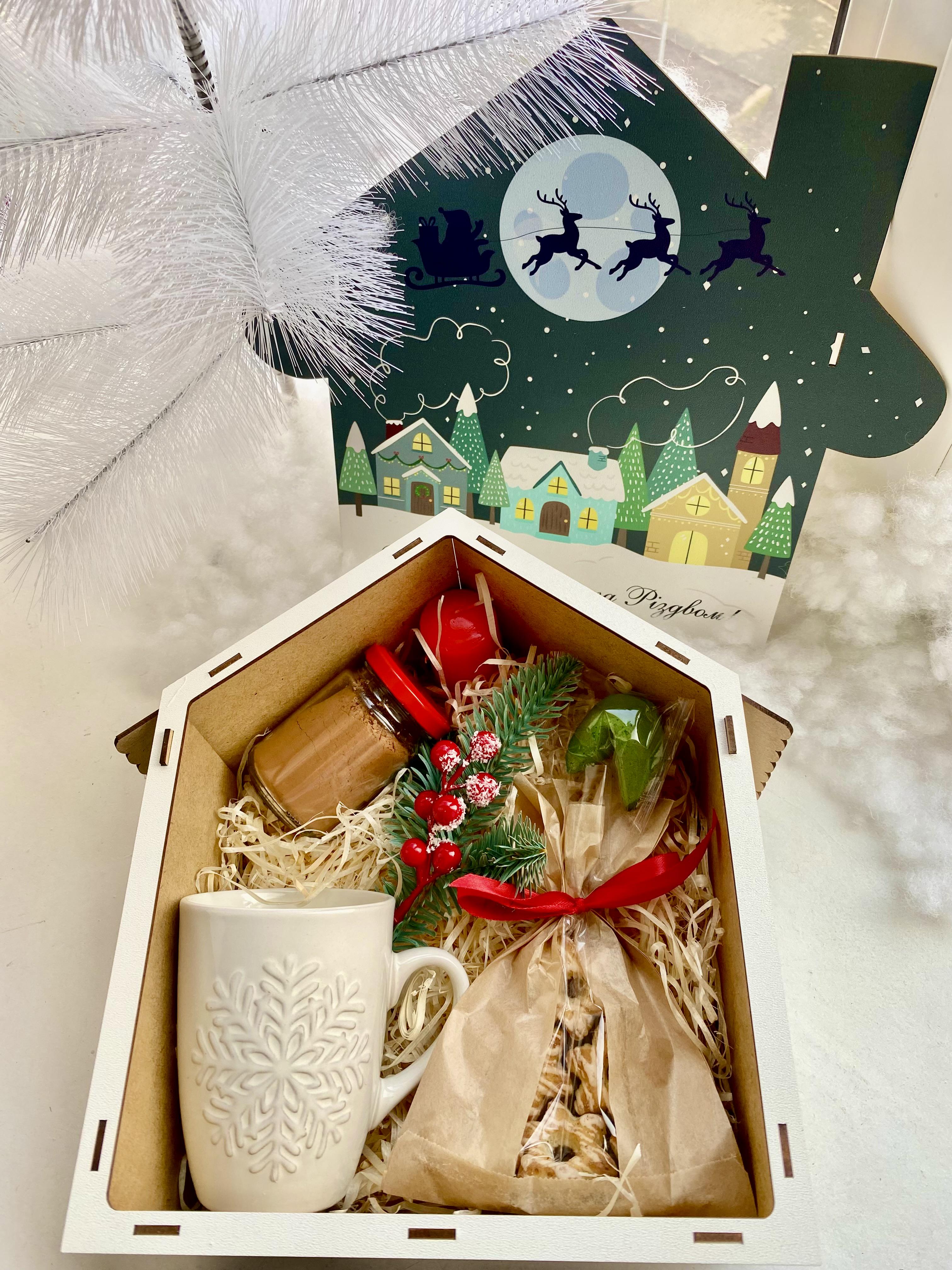 Бокс новорічний Казковий будиночок з какао (13735588)