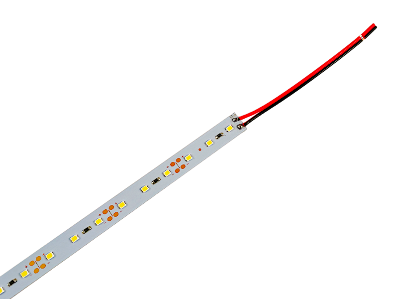Светодиодная линейка Lemanso LM552 SMD2835 36 LED 12V 6W 20LM/LED IP20 6000K 500мм (6186)