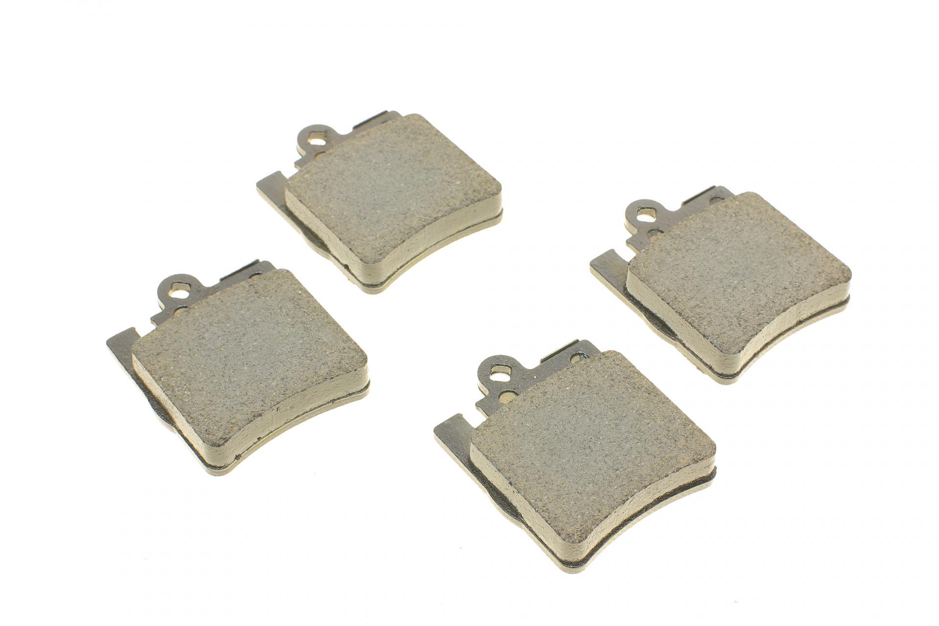Колодки тормозные задние MB C-class W203/S203/CL203/CLK-class C209 00-11/E-class S210 96-99 22-0344-0 METELLI Колодки тормозные задние MB C-class W203/S203/CL203/CLK-class C209 00-11/E-class S210 96-99 22-0344-0 METELLI