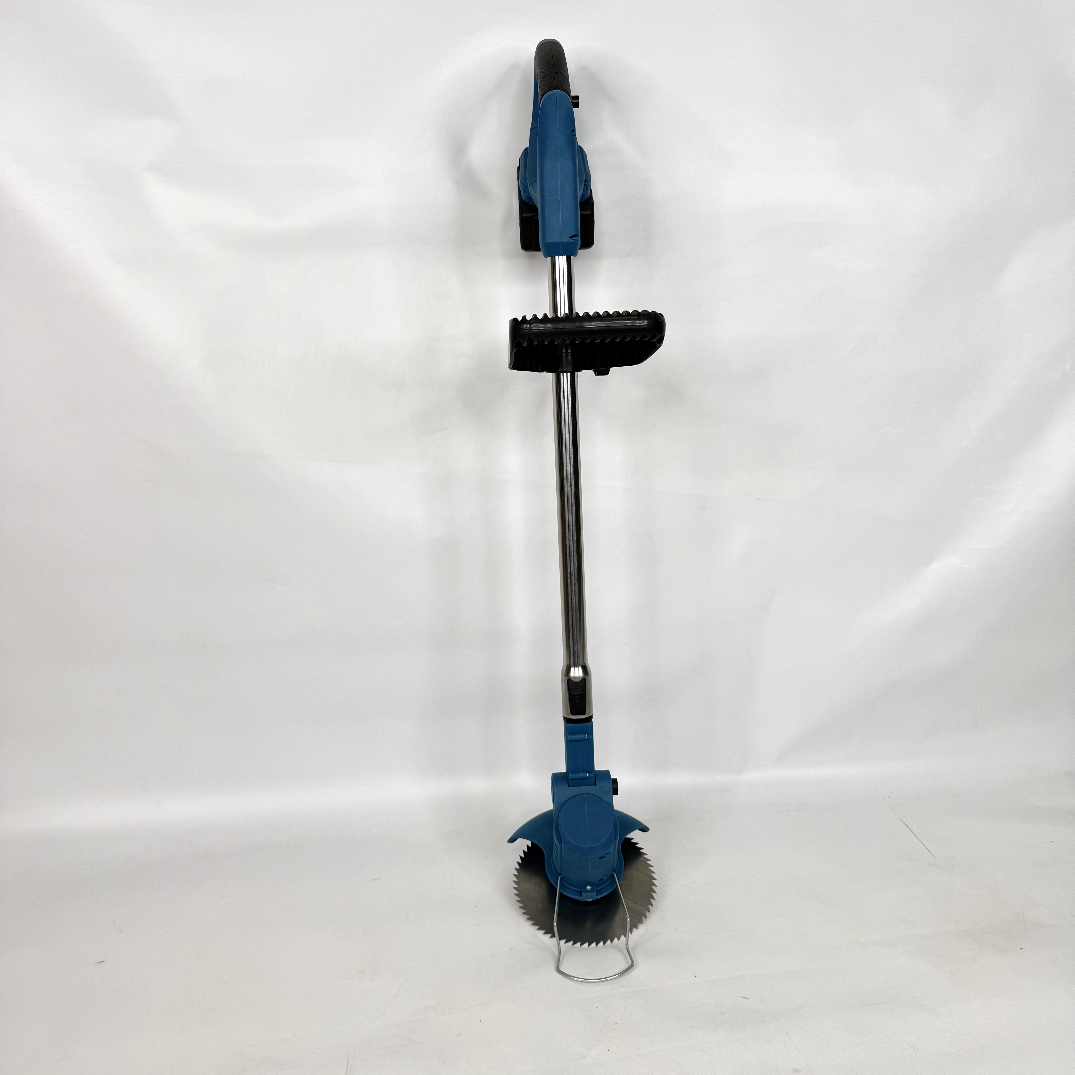 Тример акумуляторний для трави та кущів з 2 акумуляторами 48V (GTD-48)