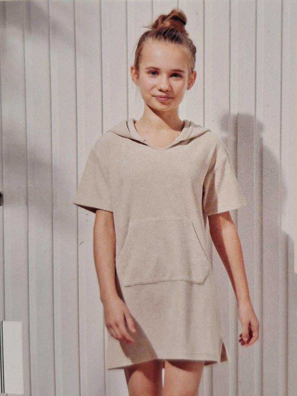 Полотенце-пончо для девочек махровое с рукавами 122-128 см Бежевый (2247)