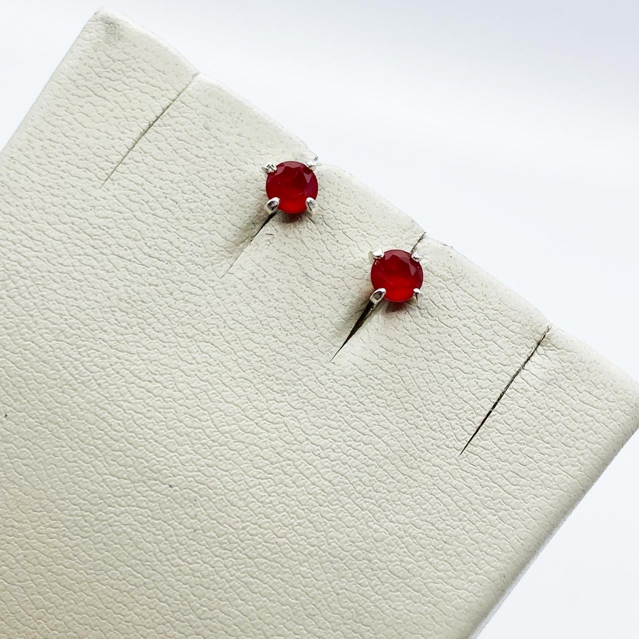 Серьги-пусеты серебряные Королек с фианитом 1,16 г Красный (2143798989)