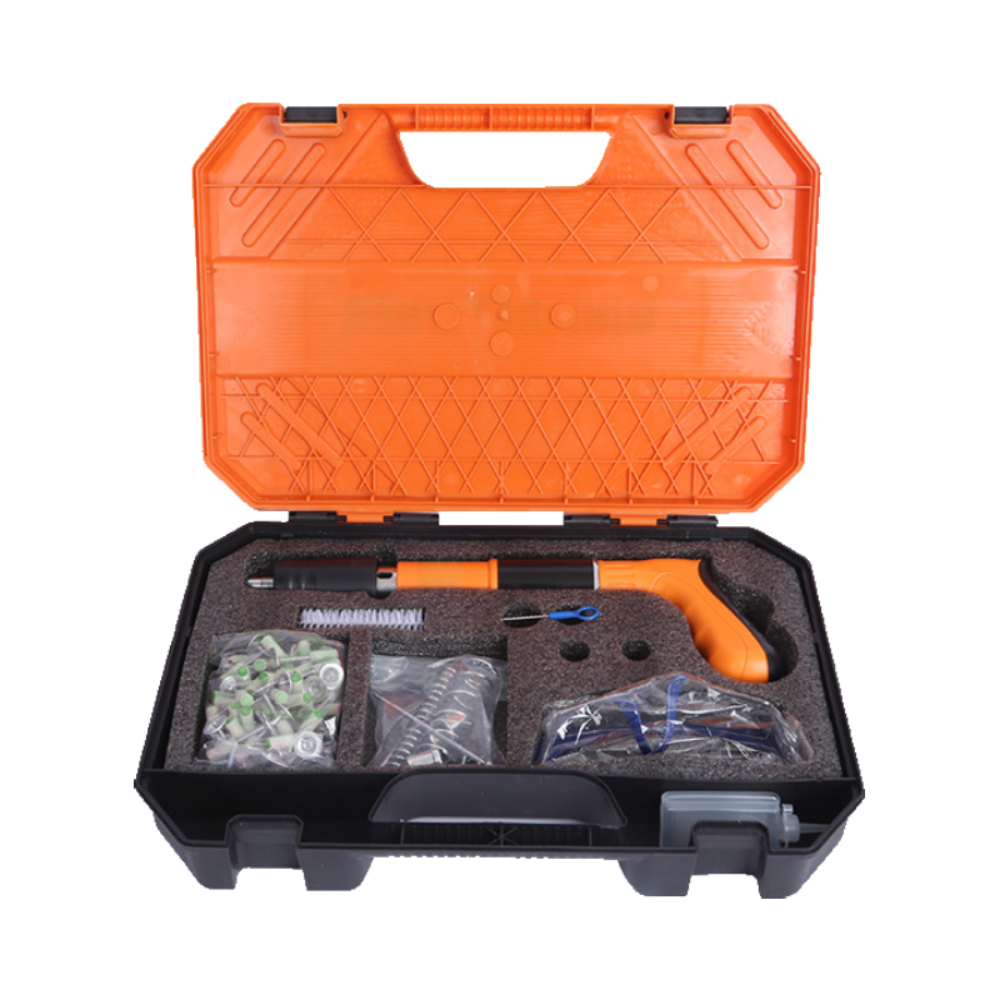 Пневмопістолет для забивання цвяхів у кейсі (9753) Пневмопістолет для забивання цвяхів у кейсі (9753)