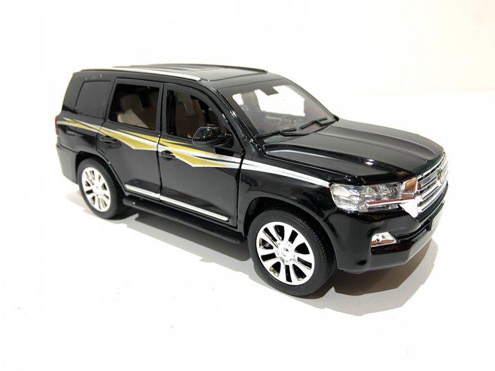 Машина TK Union Group Тойота Land Cruiser EL 9218 1:24 Черный (40661268)
