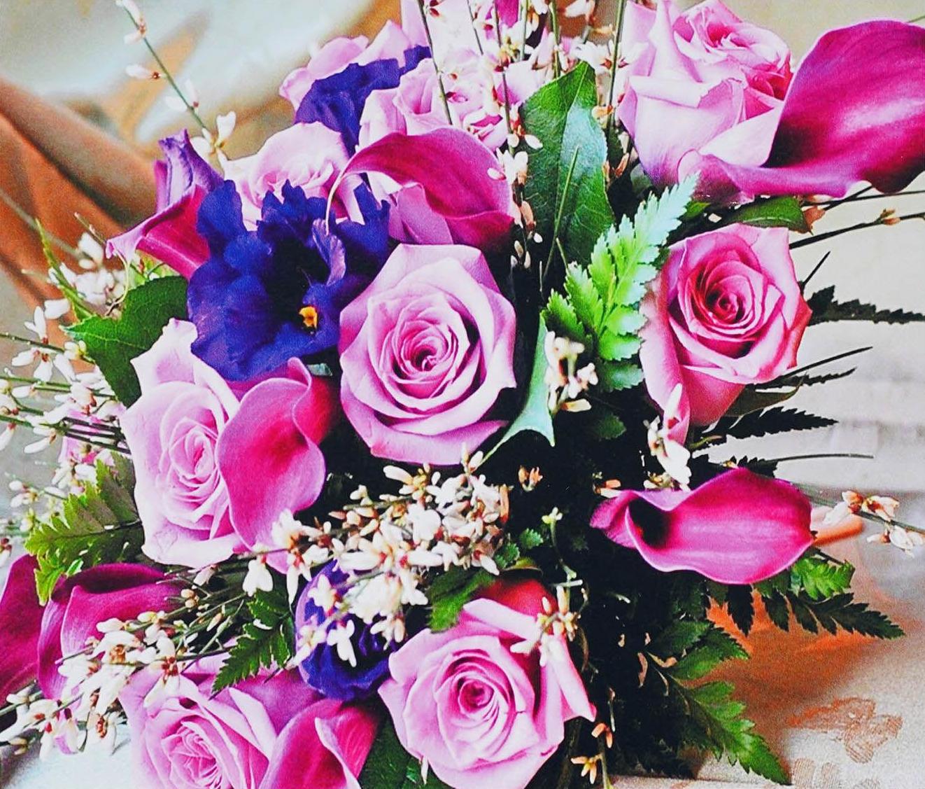 Алмазна мозаїка-картина за номерами TK Group B 70055/30 Букет троянд в коробці 40х50 см (24710181)