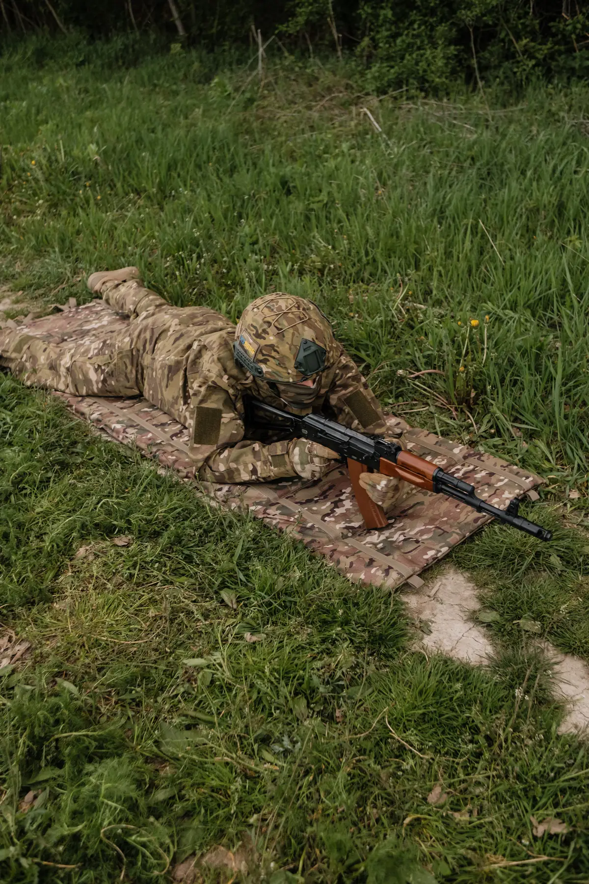 Каремат розкладний Kiborg К-2 посилений 20 мм + стропа Мультикам (8812) - фото 8 Каремат розкладний Kiborg К-2 посилений 20 мм + стропа Мультикам (8812) - фото 8