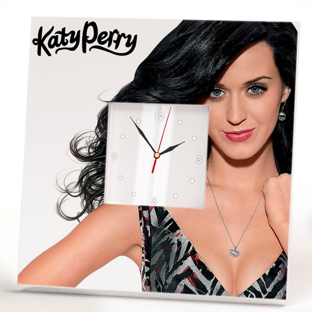 Часы Кэти Перри 260x260 мм (C03449)