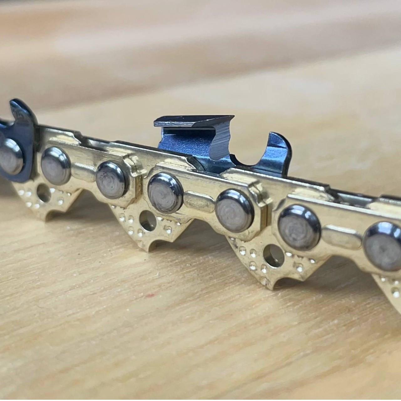 Цепь для бензопилы Sundy для твердых пород 72 звена шина 45 см (30433161) - фото 2 Цепь для бензопилы Sundy для твердых пород 72 звена шина 45 см (30433161) - фото 2