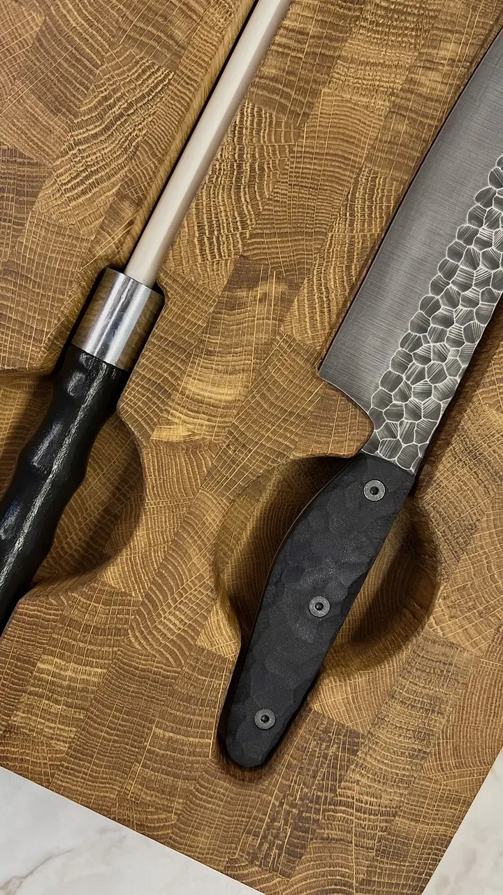 Набір кухонний дошка обробна торцева з ножем Шеф та мусат 3 пр. (27722358) - фото 4 Набір кухонний дошка обробна торцева з ножем Шеф та мусат 3 пр. (27722358) - фото 4