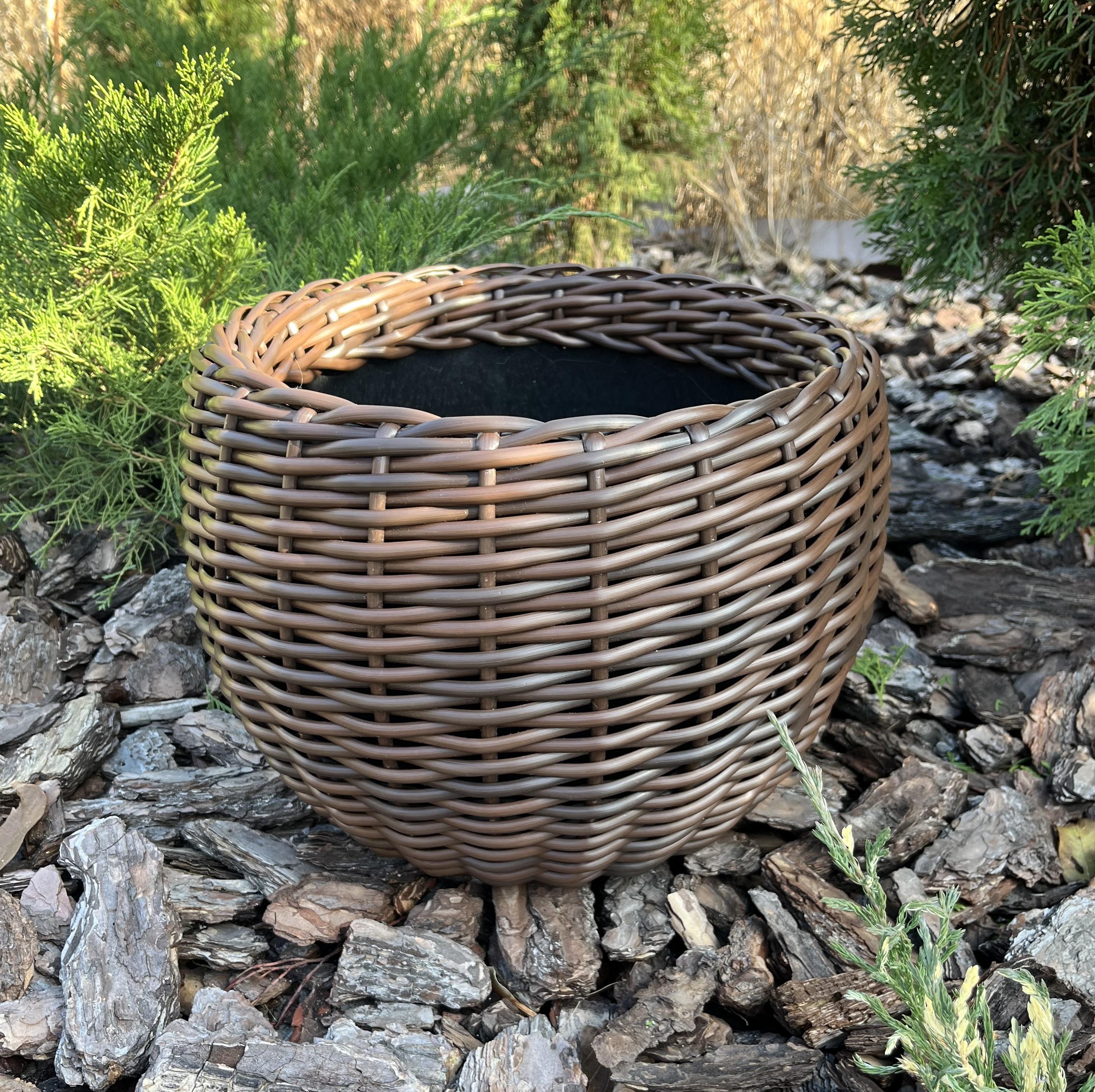 Кашпо для цветов из искусственного ротанга 12 л Меланж (27919425) - фото 2 Кашпо для цветов из искусственного ротанга 12 л Меланж (27919425) - фото 2