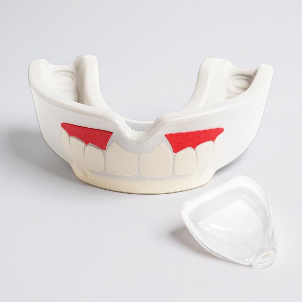 Капа для бокса GDragon ММА Вампир для взрослых защитная с клыками из термопластика Белый