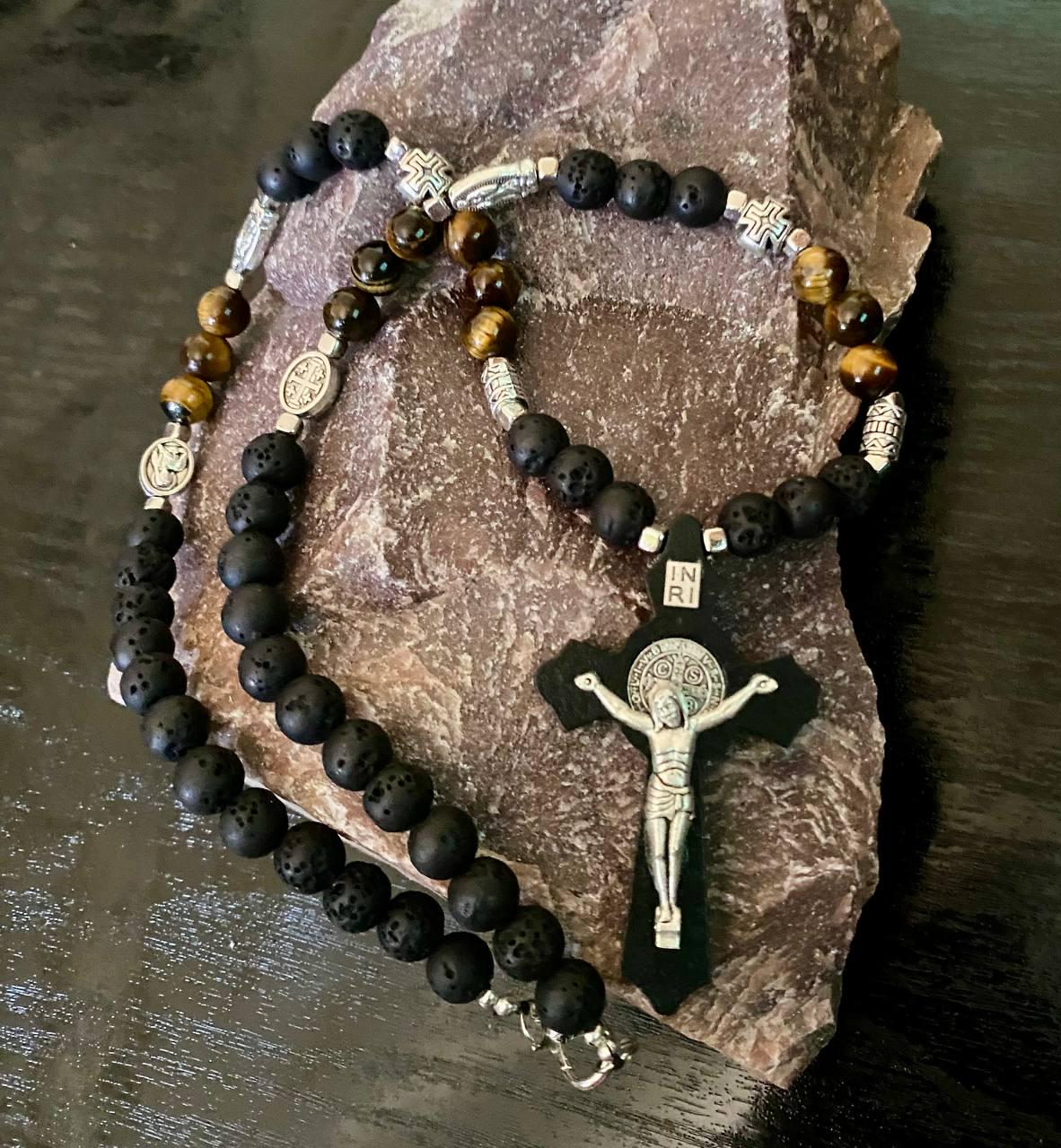 Колье LITAURS ручной работы с натуральными камнями/металлическими вставками и деревянным кулоном (24072) - фото 3 Колье LITAURS ручной работы с натуральными камнями/металлическими вставками и деревянным кулоном (24072) - фото 3