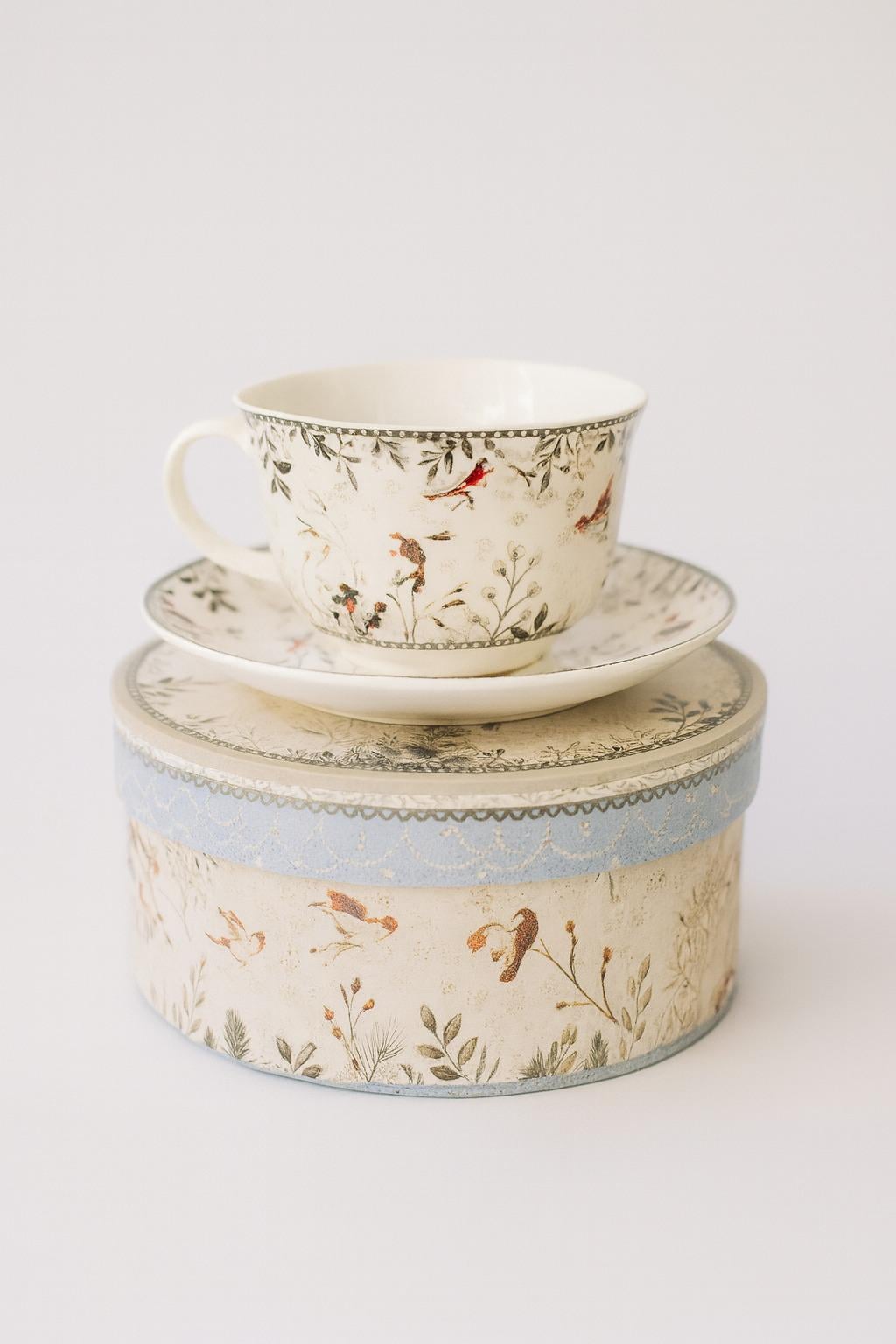 Чашка с блюдцем новогодняя R36242 Winter 2 пр. 160 мл/17 см Чашка с блюдцем новогодняя R36242 Winter 2 пр. 160 мл/17 см