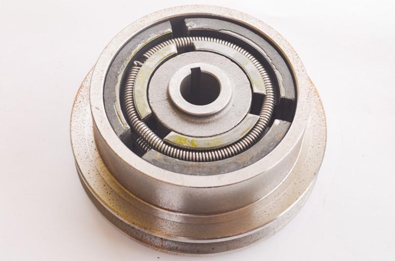 Муфта-шків зчеплення для віброплити під 1 ремінь 19х140 мм профіль А (4597)