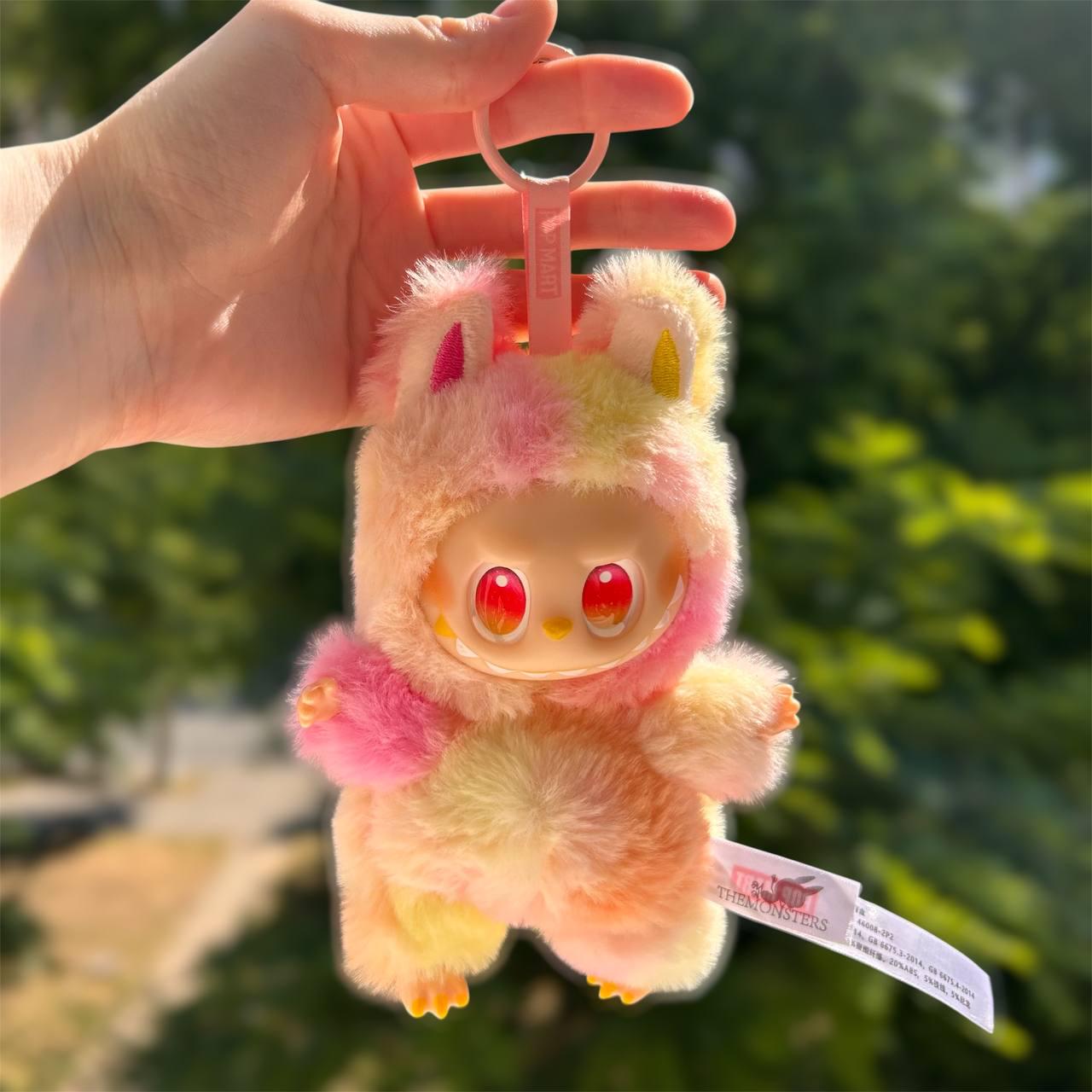 Мягкая игрушка брелок labubu Big into Energy сюрприз (10354) - фото 7 Мягкая игрушка брелок labubu Big into Energy сюрприз (10354) - фото 7