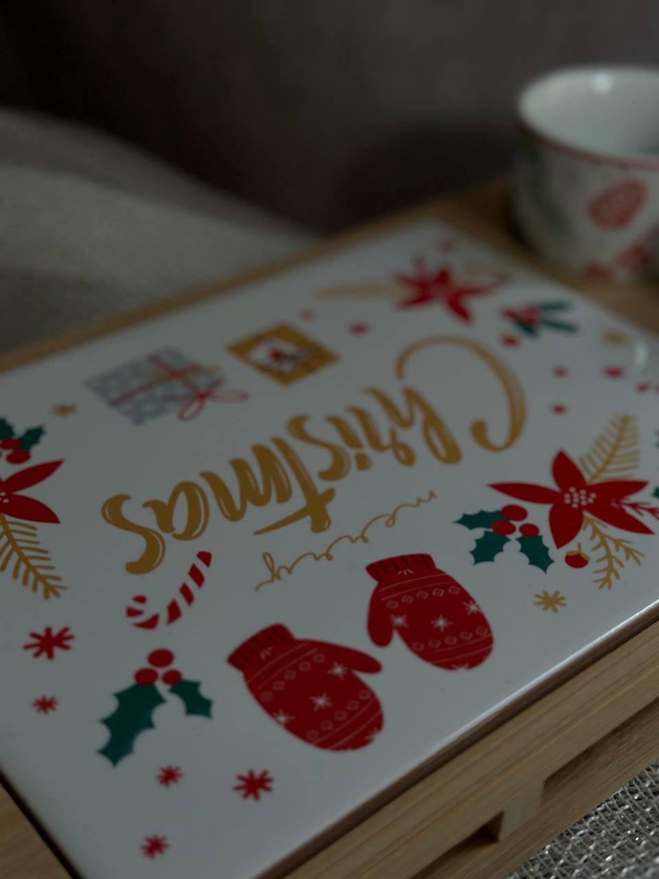 Набір піал новорічних Elisey Сани на бамбуковій підставці 34х17х4 см (16020-005) - фото 6 Набір піал новорічних Elisey Сани на бамбуковій підставці 34х17х4 см (16020-005) - фото 6