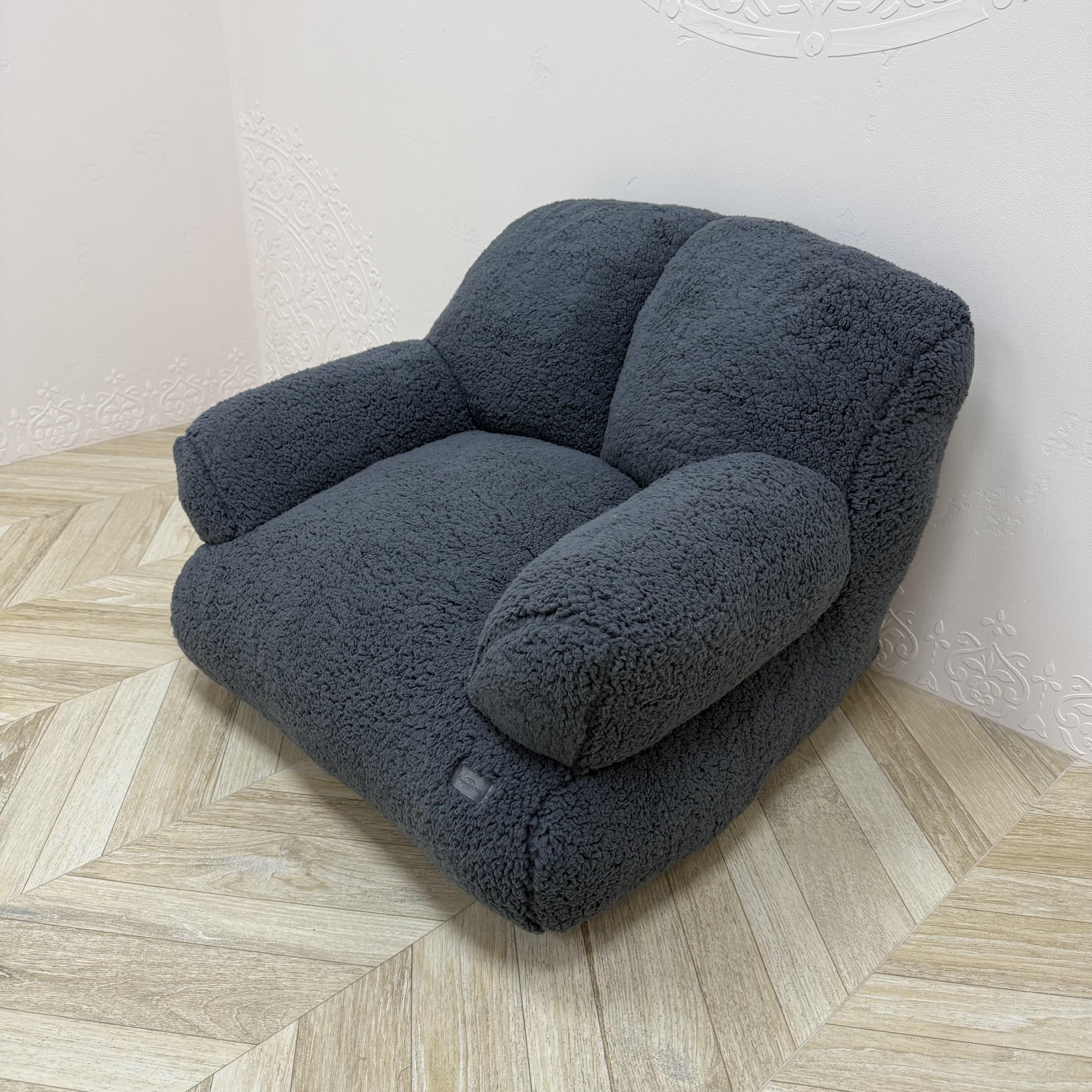 Лежак-диванчик для кошек и собак Comfort Home модель 7 меховой 75х70х45 см