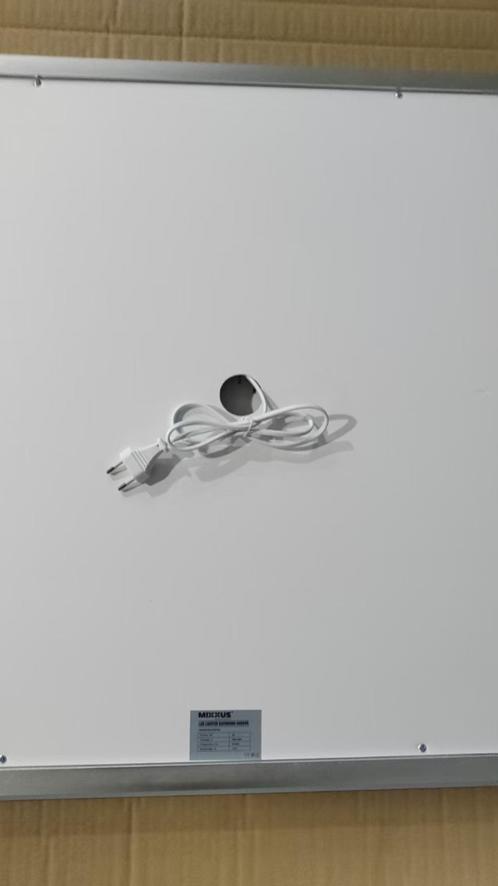 Зеркало MIXXUS HARD MR06-60x80 с LED Touch/Anti-fog с димером/регулировкой яркости/часами (MI6929) - фото 8 Зеркало MIXXUS HARD MR06-60x80 с LED Touch/Anti-fog с димером/регулировкой яркости/часами (MI6929) - фото 8