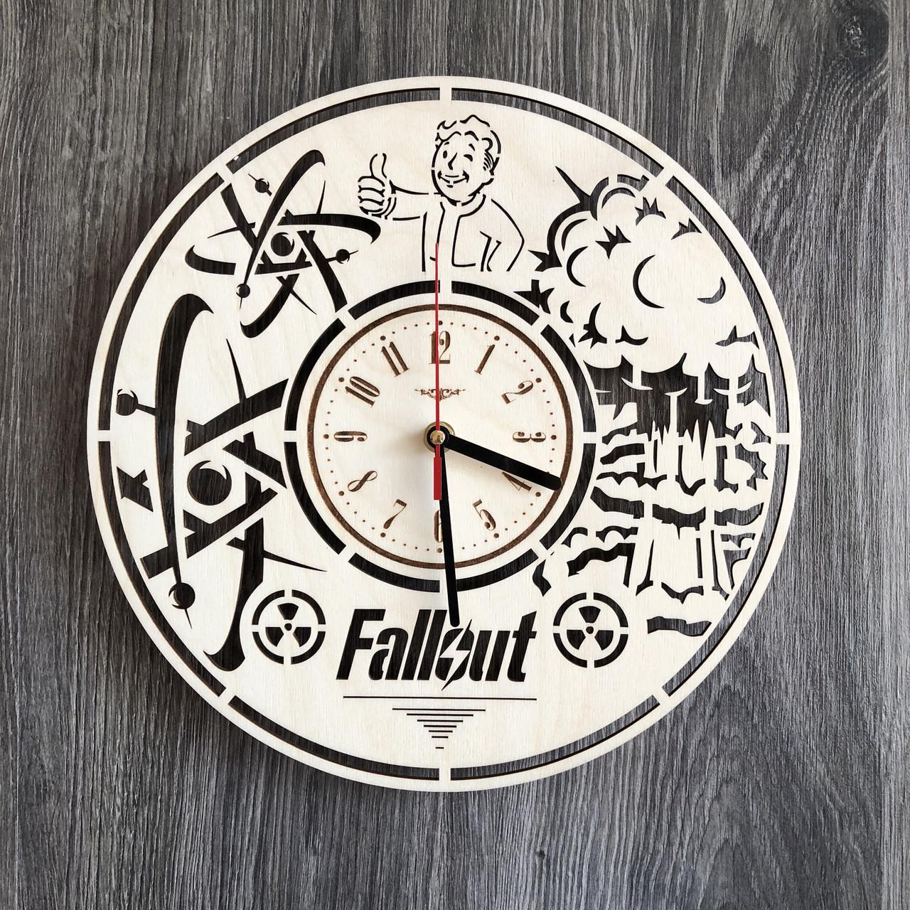 Часы из натурального дерева настенные по мотивам Fallout