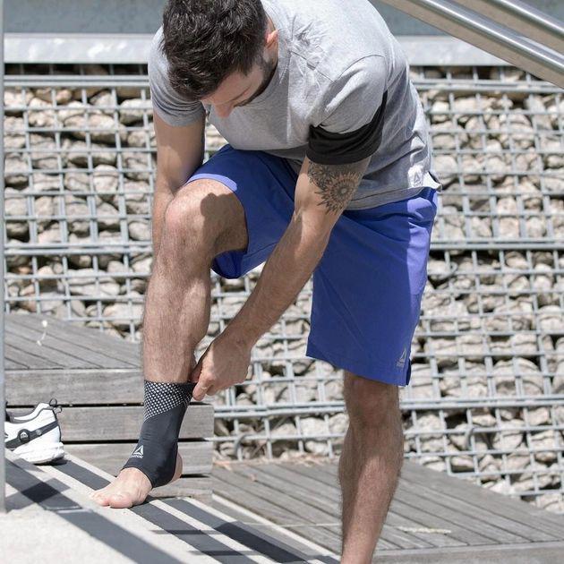 Фіксатор щиколотки Reebok ANKLE SUPPORT L Чорно-сірий (RRSU-13125) - фото 5