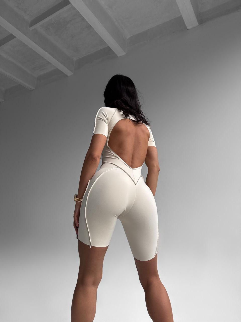 Комбінезон-велосипедки спортивний зі швами назовні з чашками без пуш-ап L Бежевий (MJBSH02L) - фото 7 Комбінезон-велосипедки спортивний зі швами назовні з чашками без пуш-ап L Бежевий (MJBSH02L) - фото 7