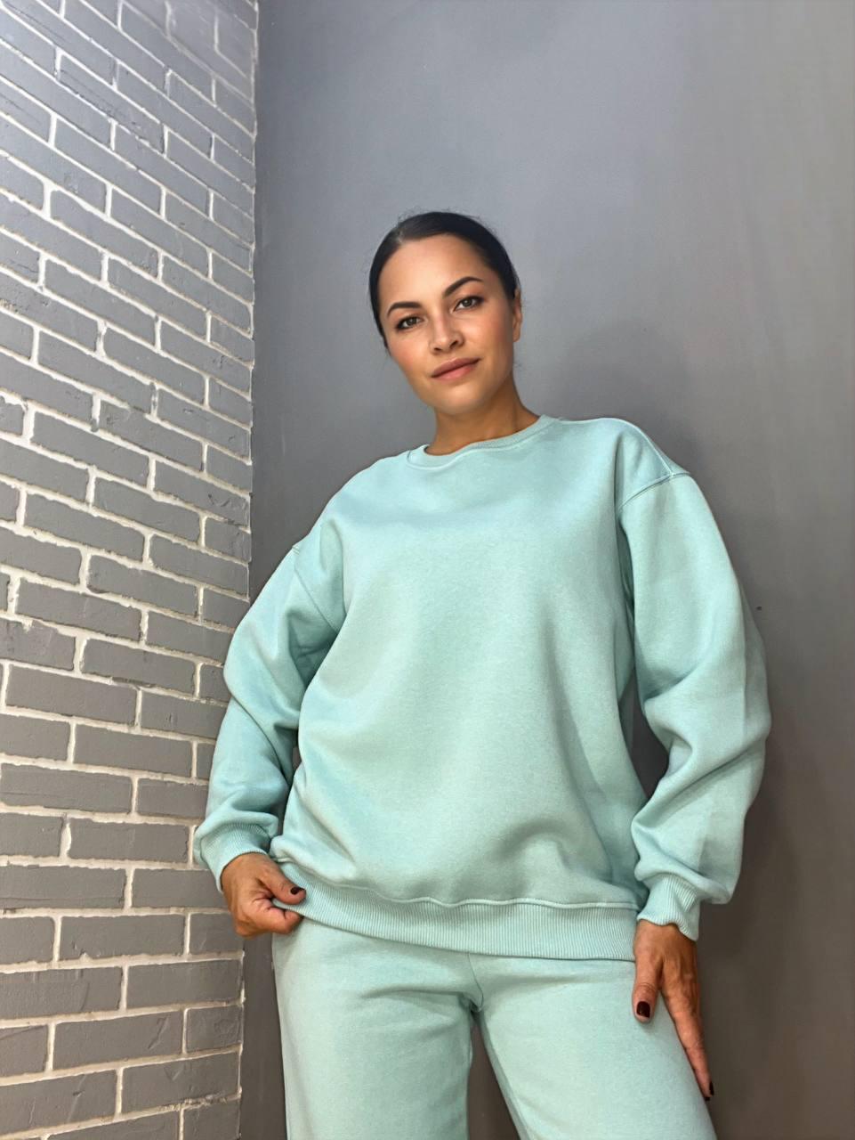 Свитшот женский PEPPER MINT 24-14 базовый простой удлиненный оверсайз S Бирюзовый (2864) - фото 1 Свитшот женский PEPPER MINT 24-14 базовый простой удлиненный оверсайз S Бирюзовый (2864) - фото 1