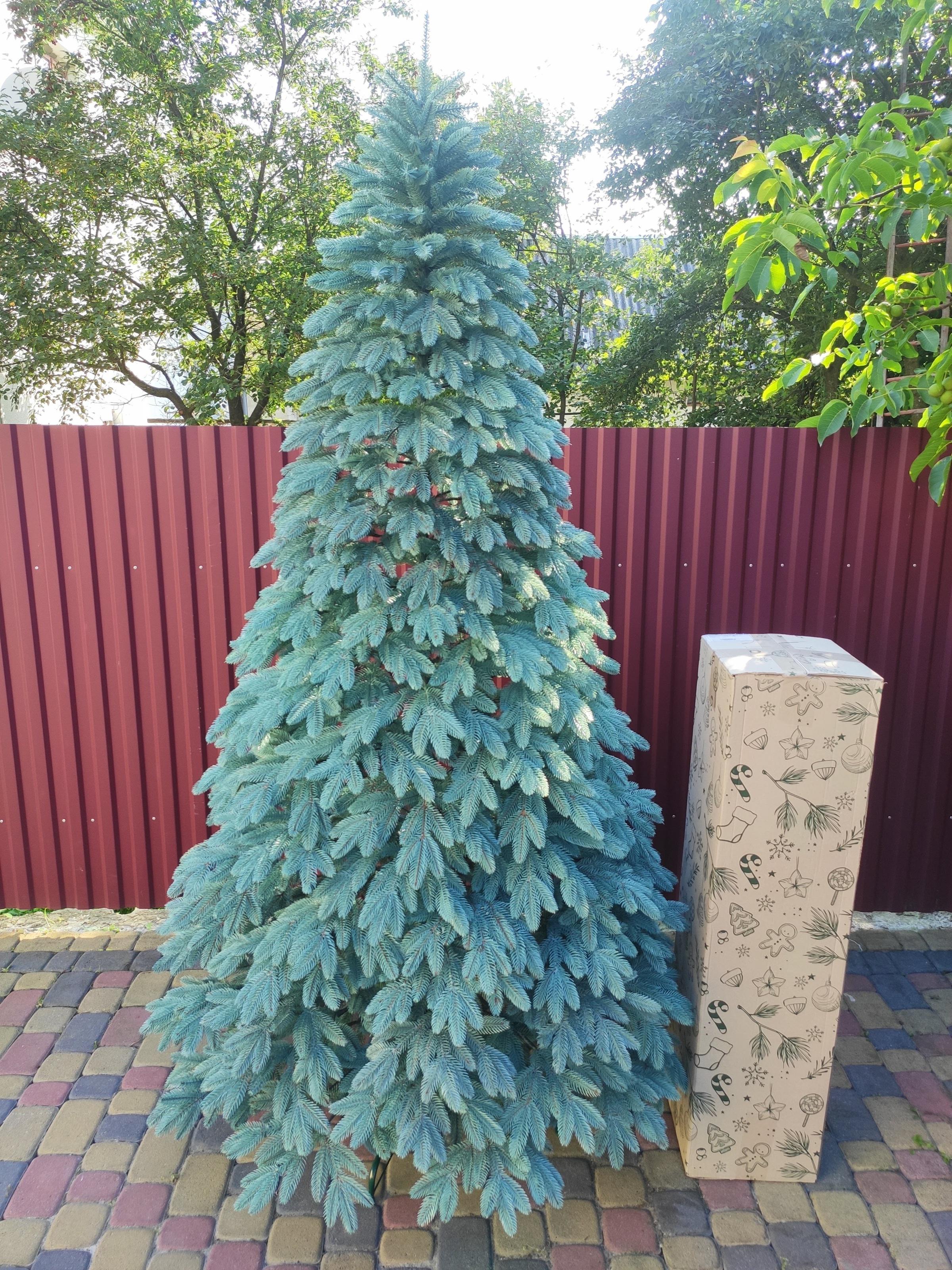 Ялинка лита Хатинка Швейцарська штучна з металевою розбірною підставкою 2,50 м Блакитний (ШвейБ-250)