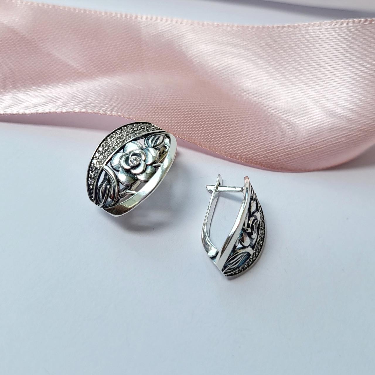 Сережки Цветок с камнями серебро 925 пробы 6 г (2415/2)