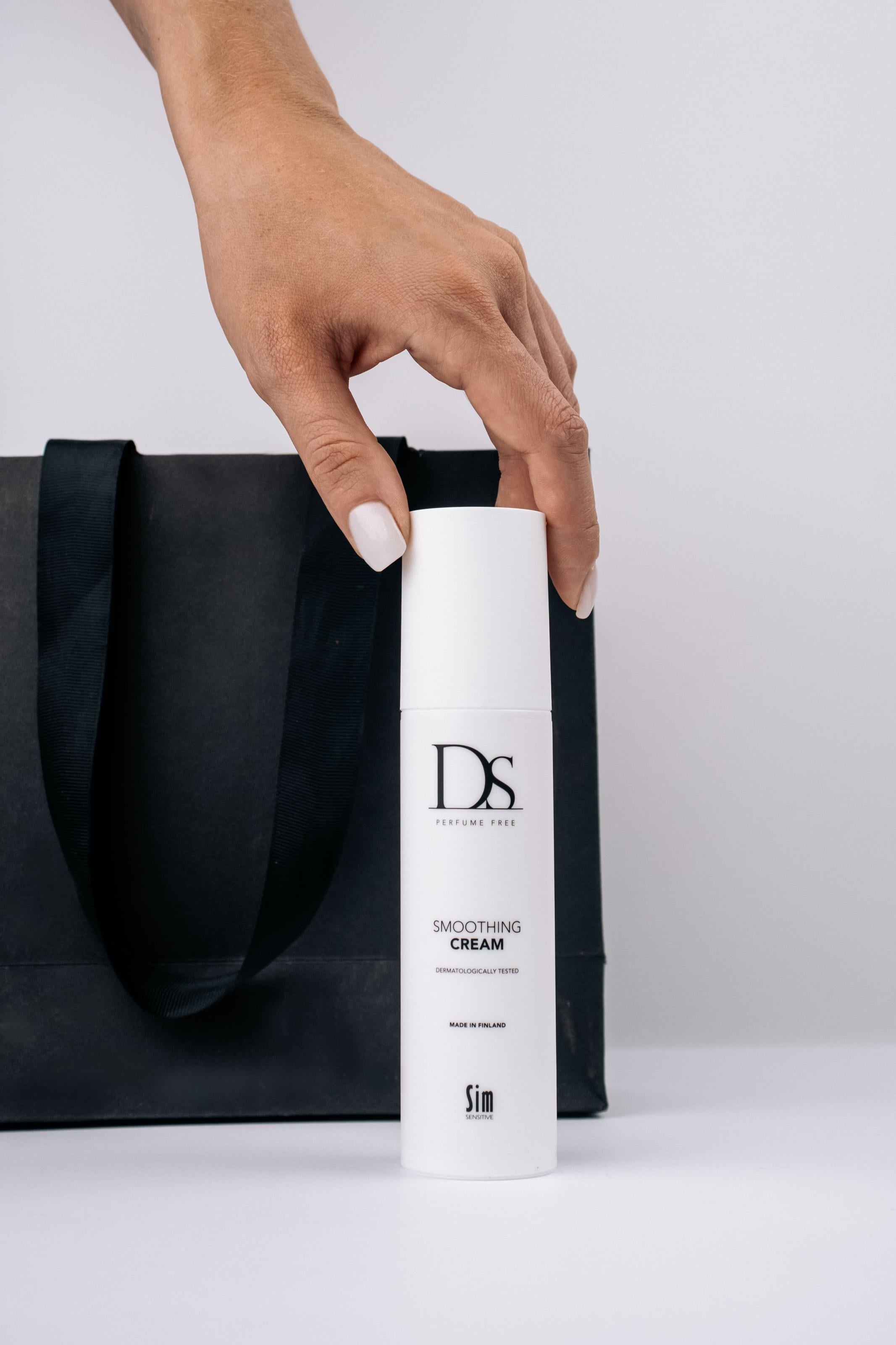 Разглаживающий крем Sim Sensitive SMOOTHING CREAM DS 100 мл